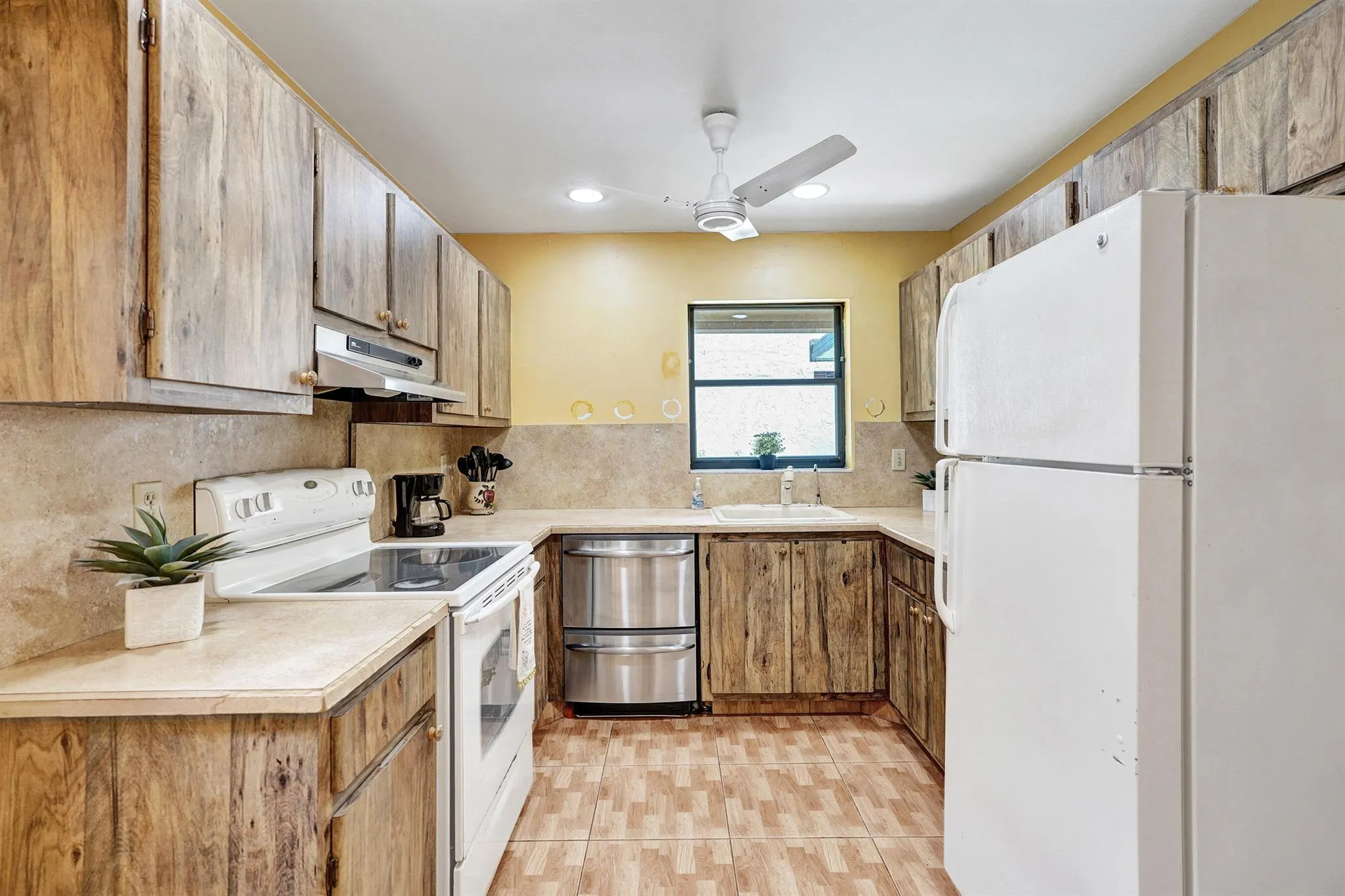 2500 NW 10th Street