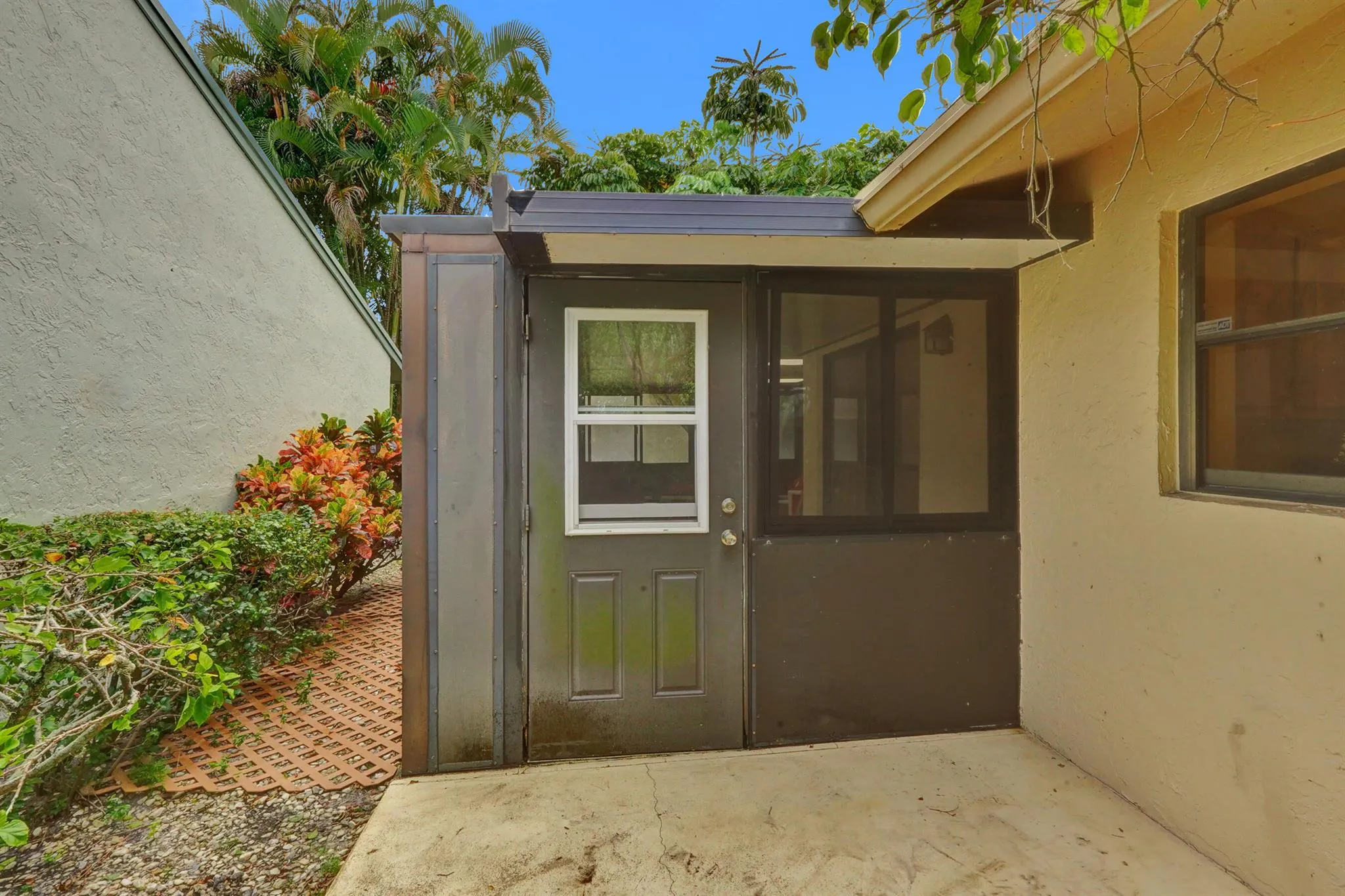 2500 NW 10th Street