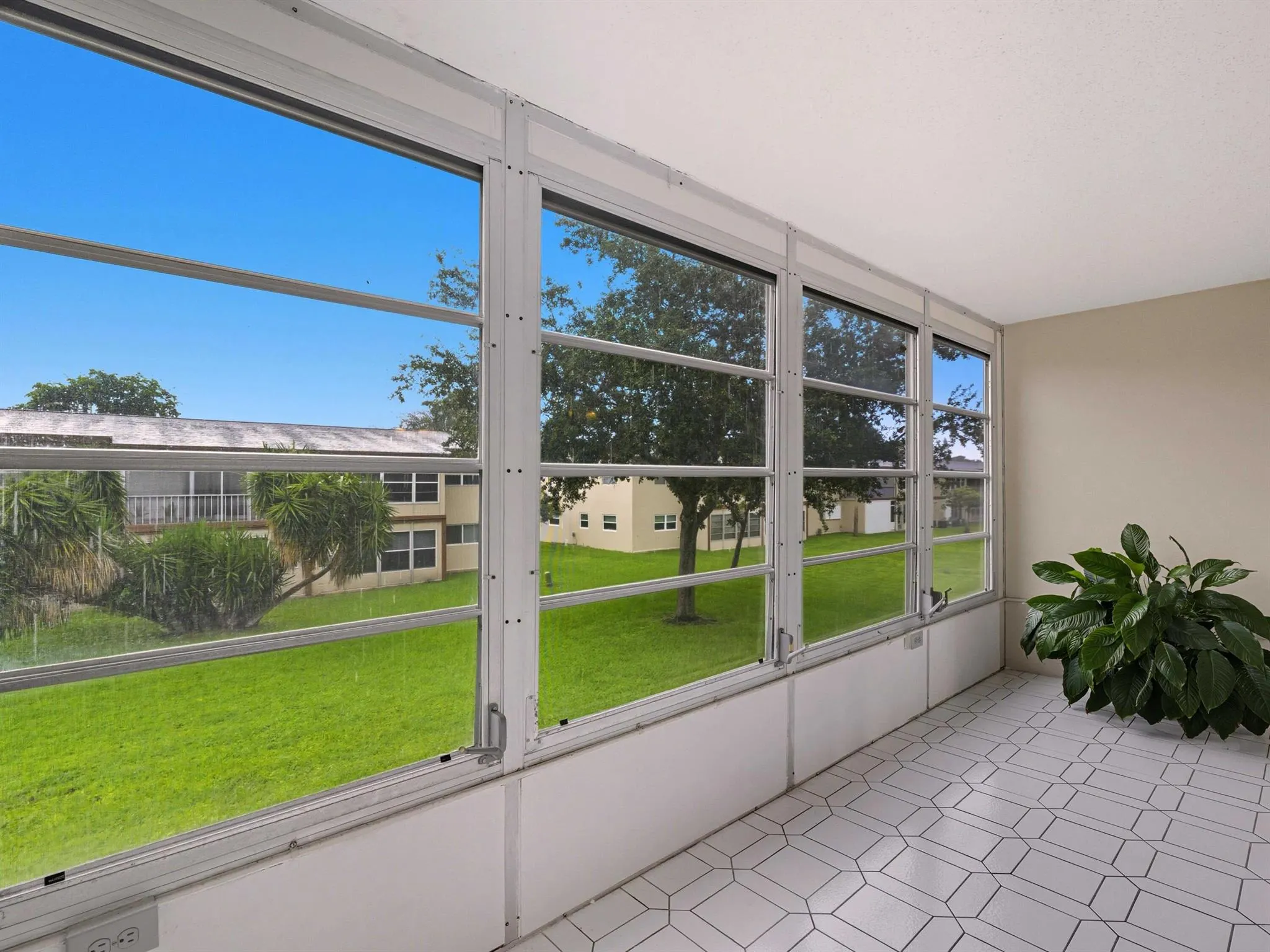 551 NW 80th Avenue, #103
