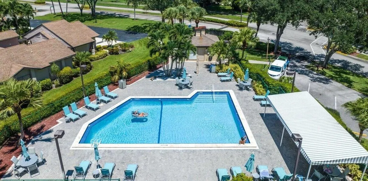 5121 Oak Hill Lane, #412