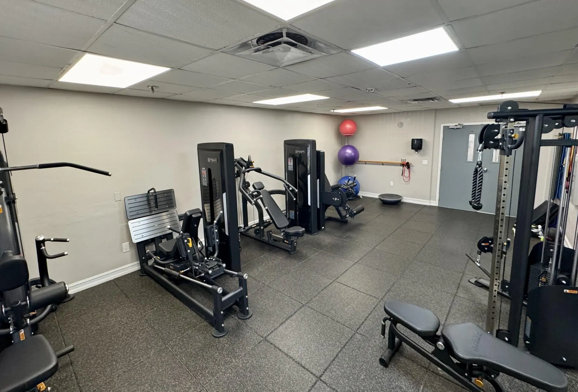 5121 Oak Hill Lane, #412