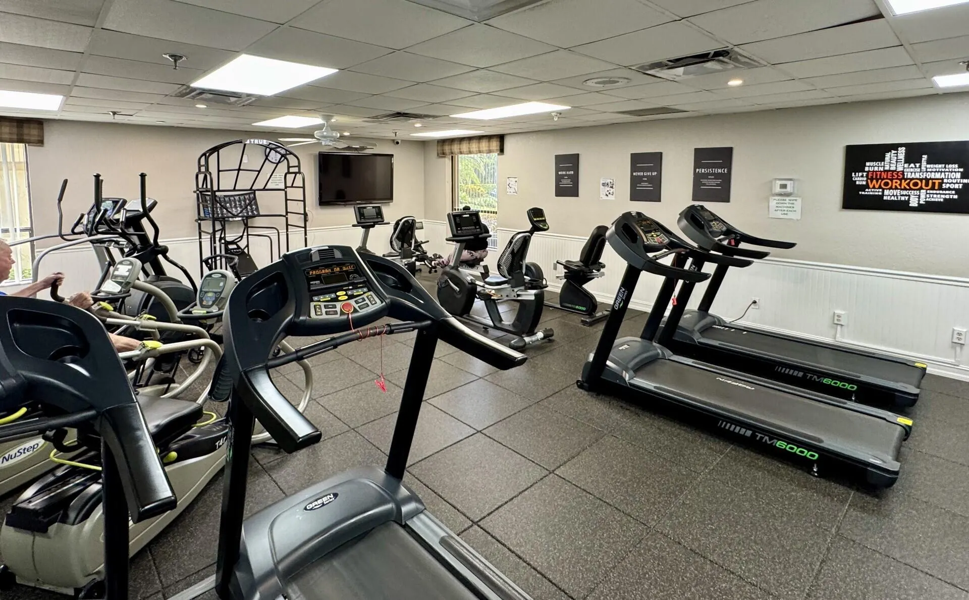 5121 Oak Hill Lane, #412