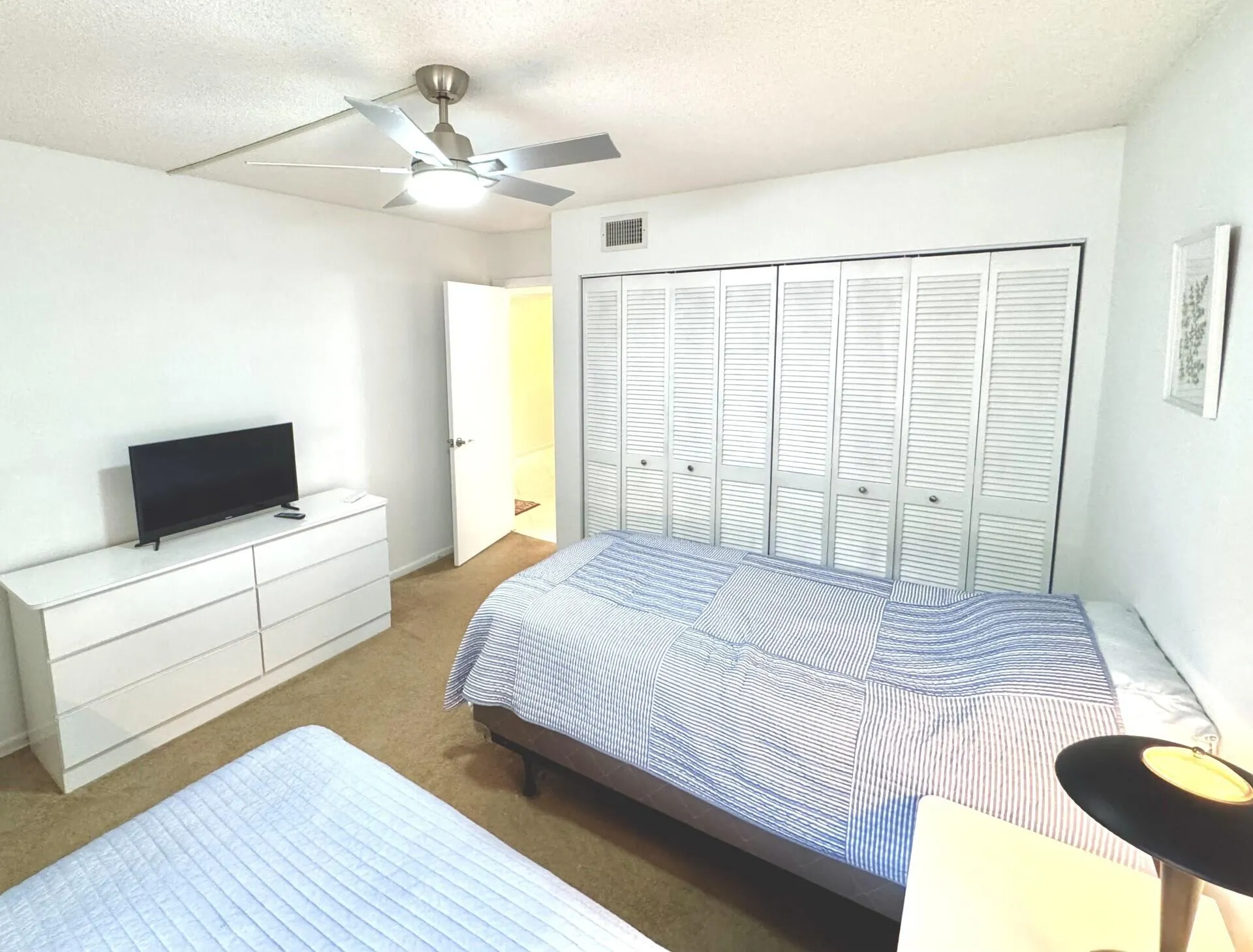 5121 Oak Hill Lane, #412