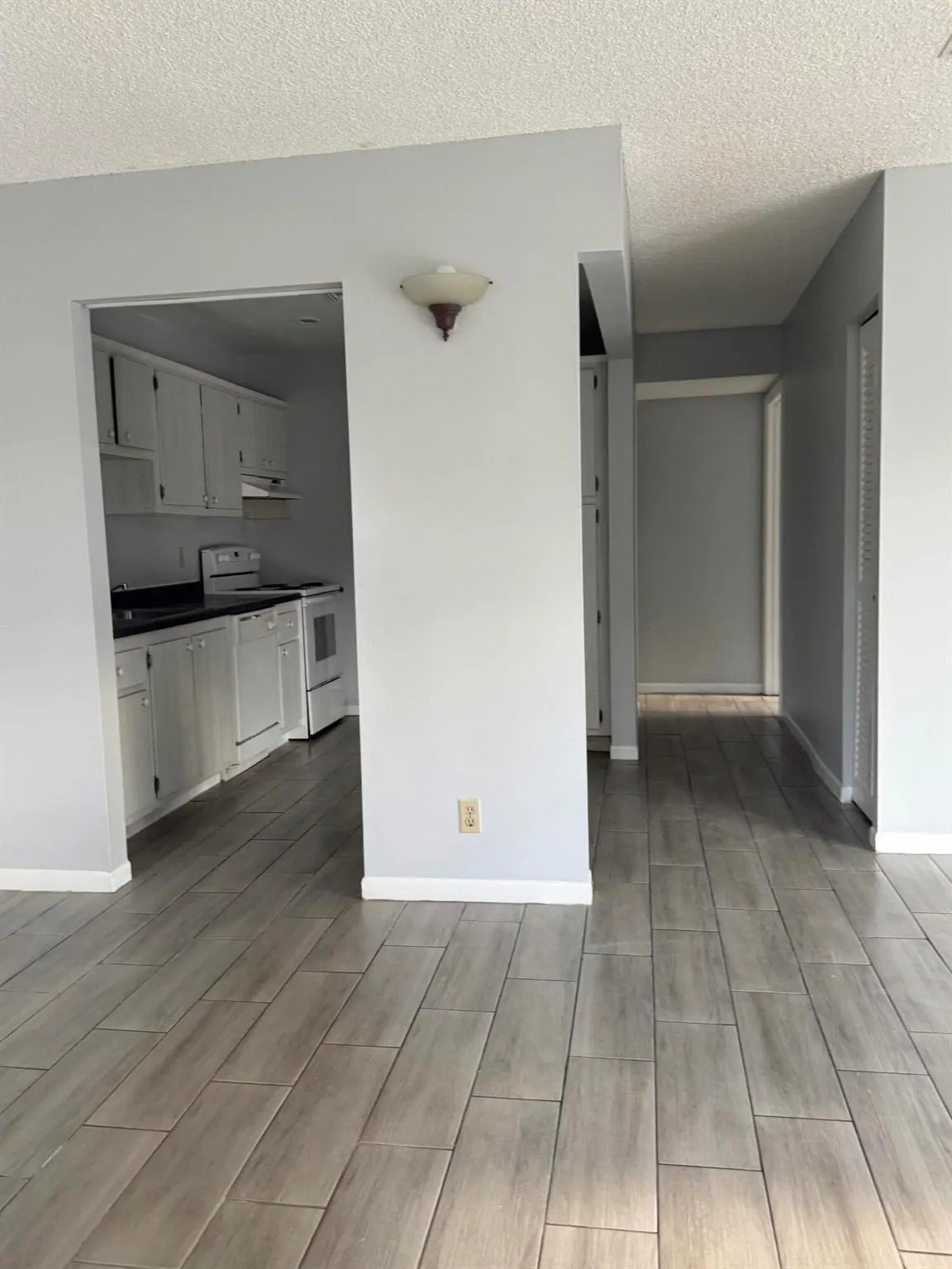 1850 Fairview Villas Drive, #4
