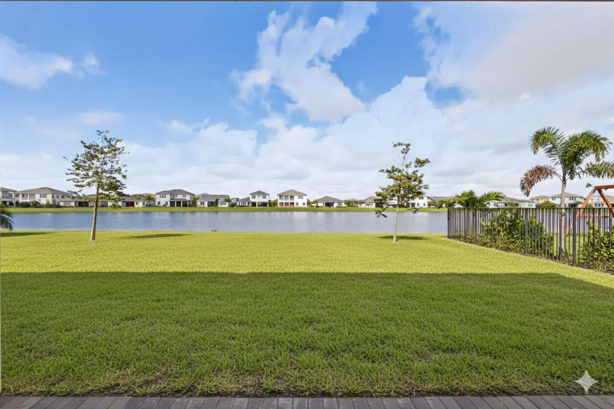 5385 Macoon Way