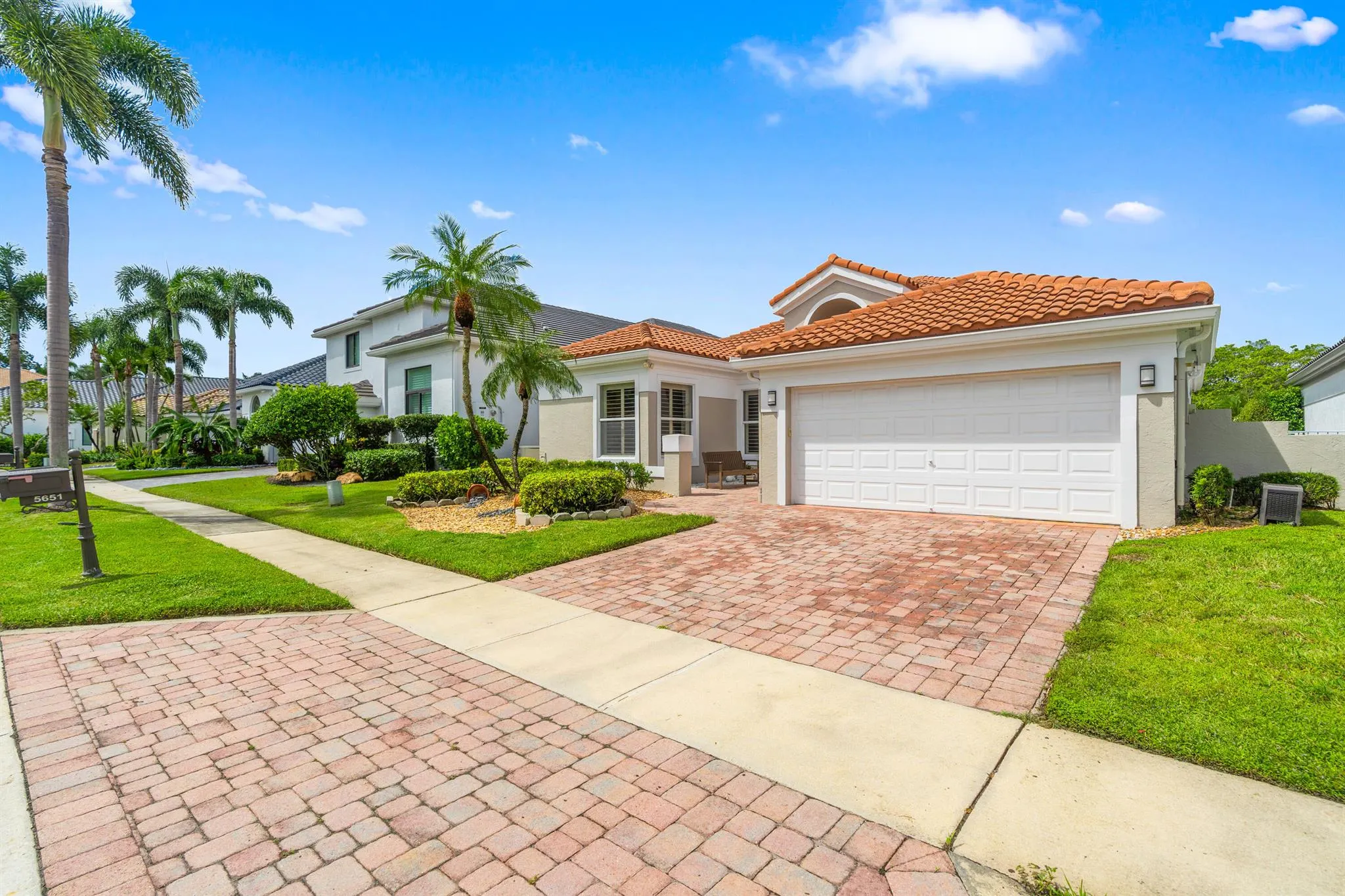 5651 NW 38th Terrace