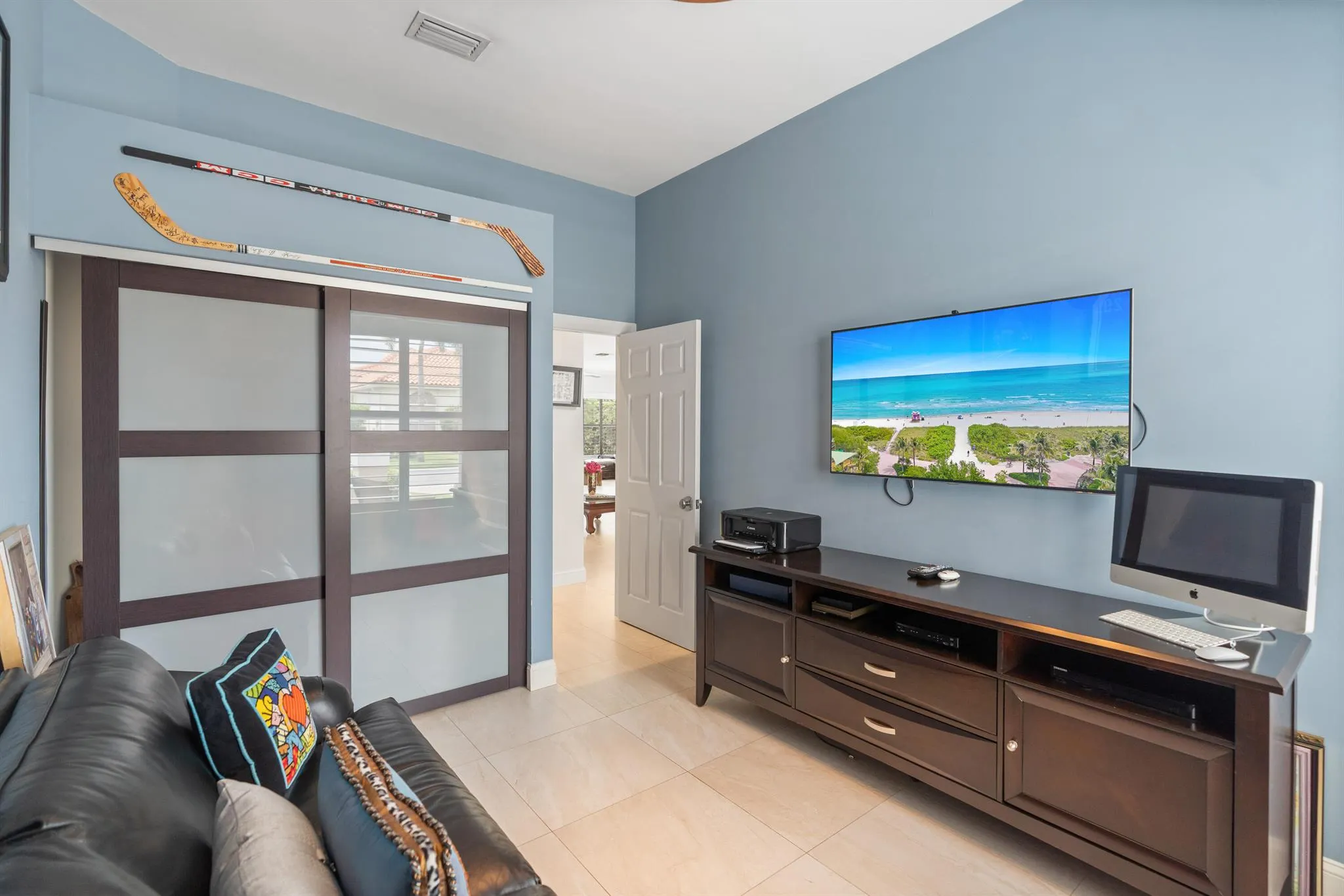 5651 NW 38th Terrace