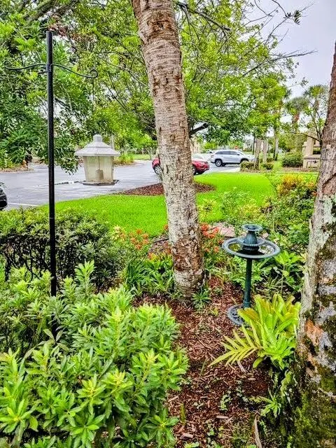1602 SE Green Acres Circle, #U-102