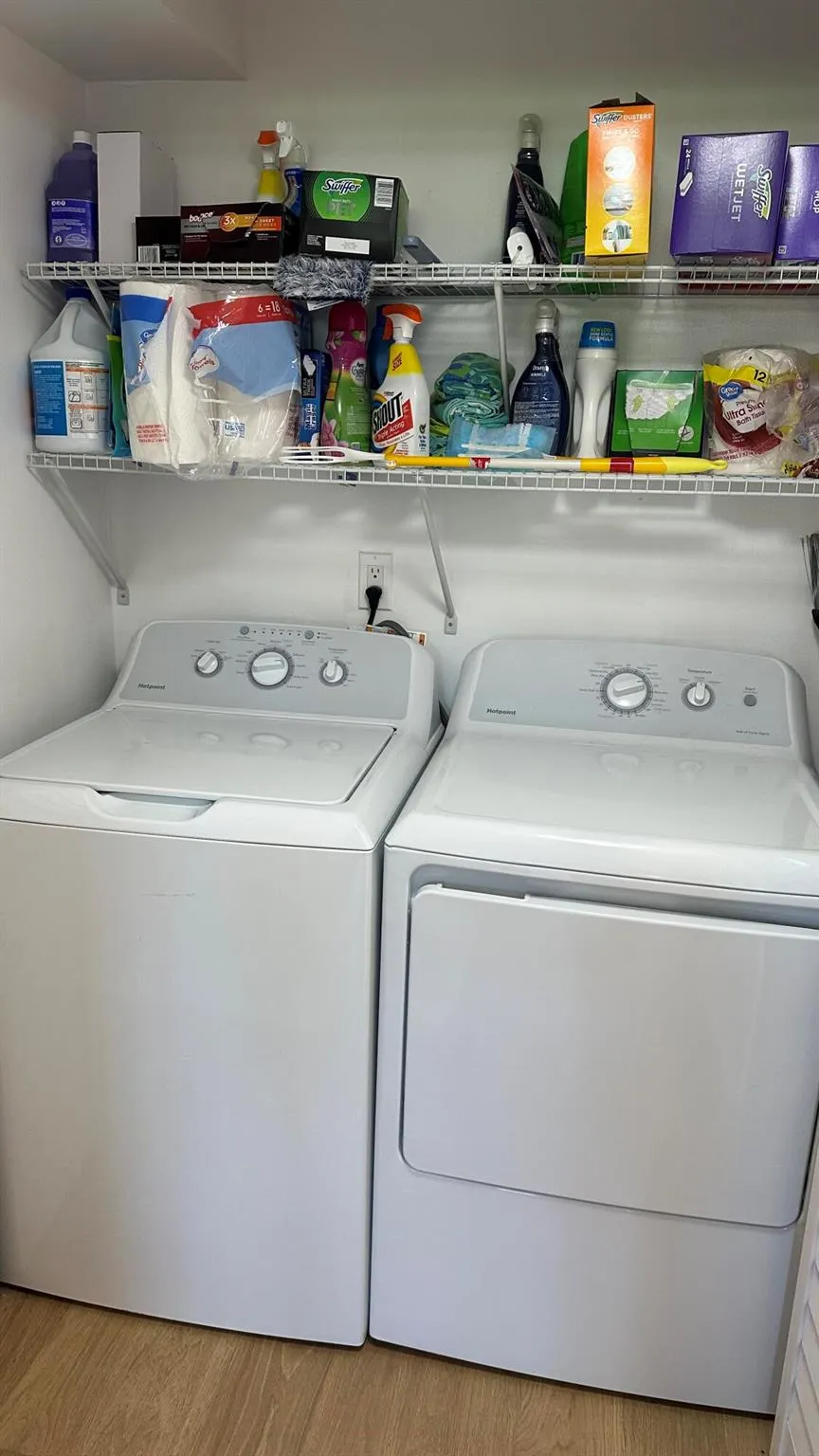 3661 Via Poinciana, #113