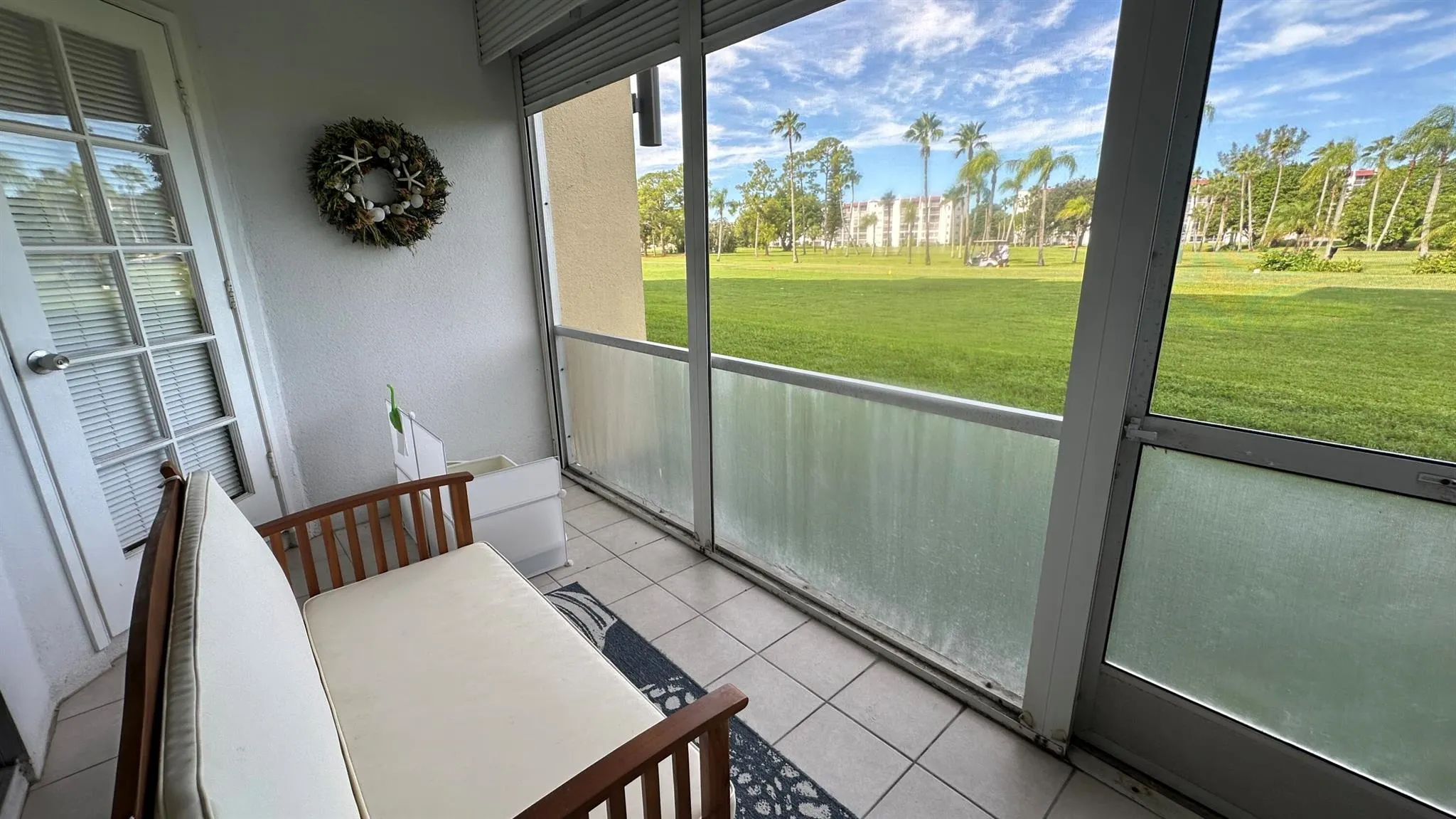 3661 Via Poinciana, #113
