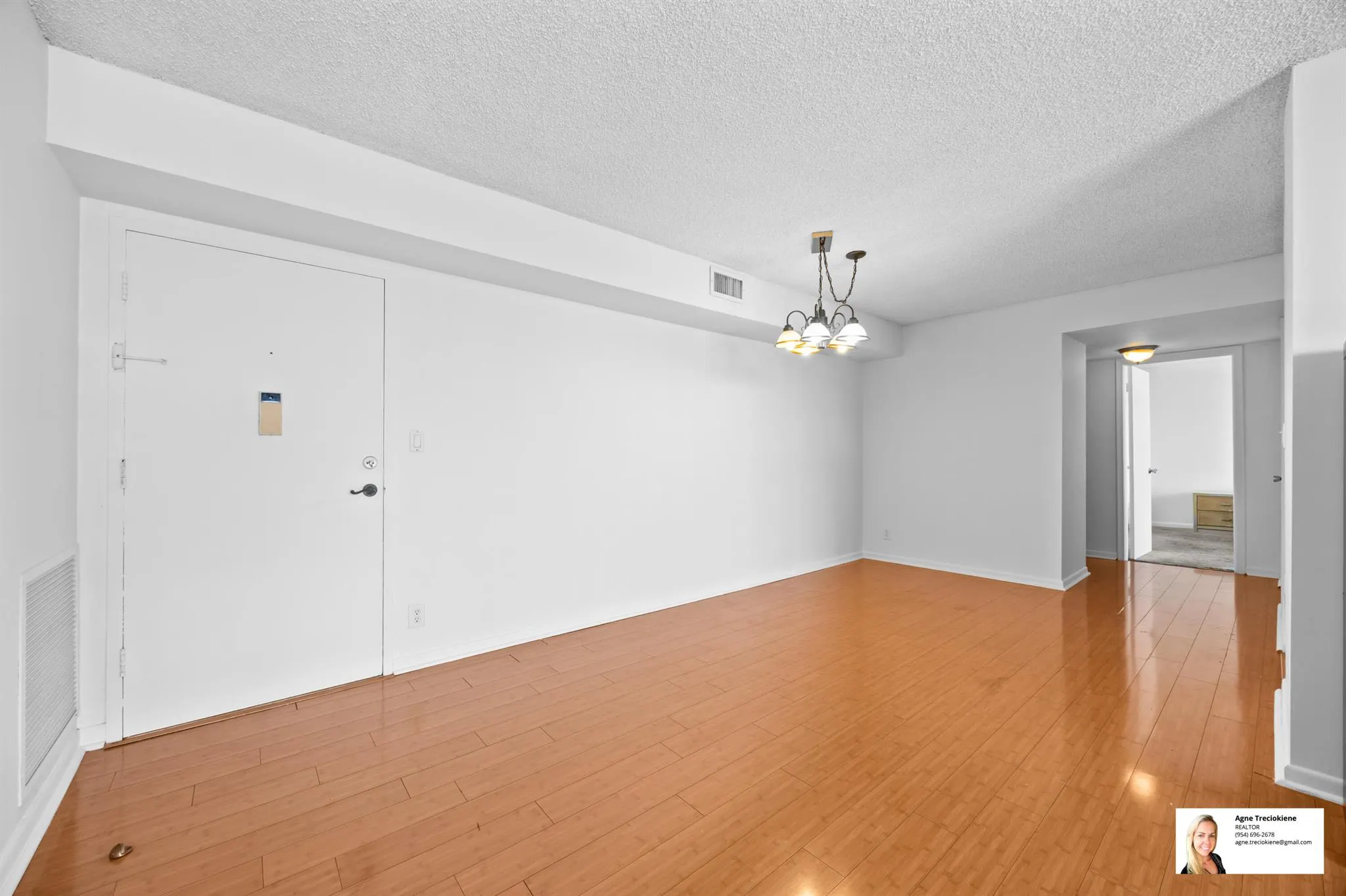 137 Golden Isles Drive, #807