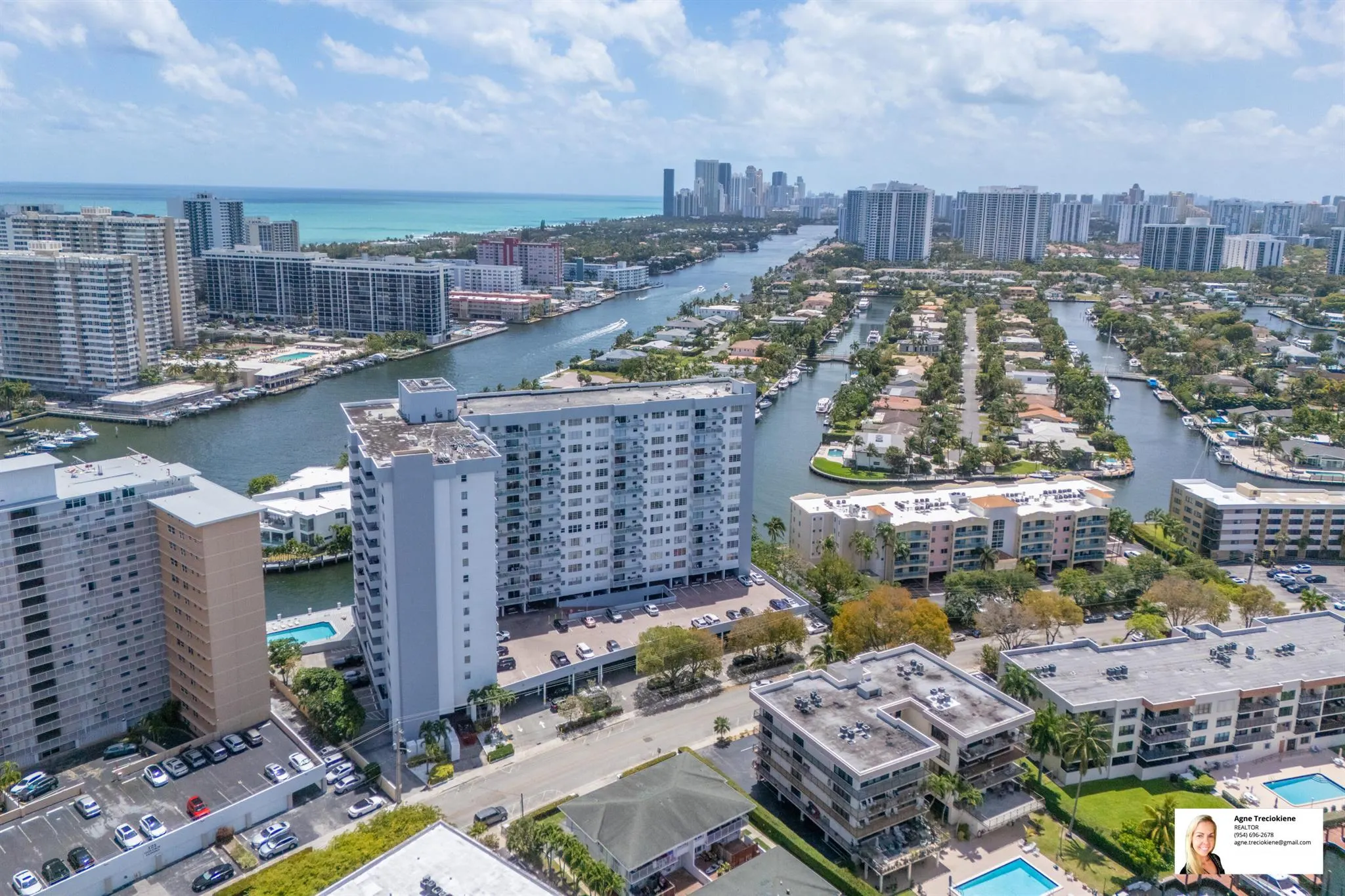 137 Golden Isles Drive, #807