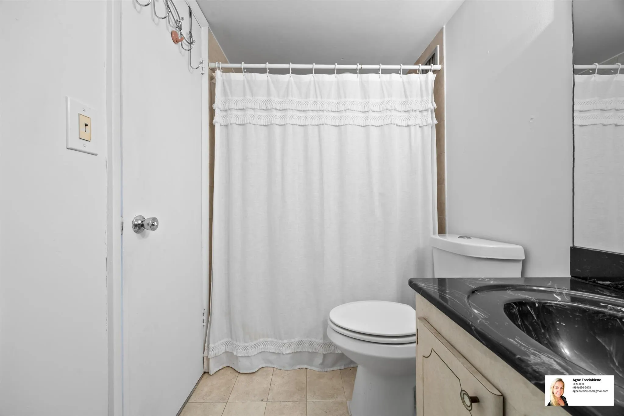 137 Golden Isles Drive, #807