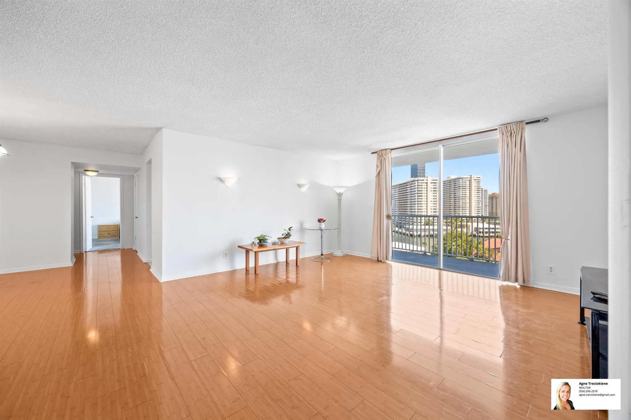 137 Golden Isles Drive, #807