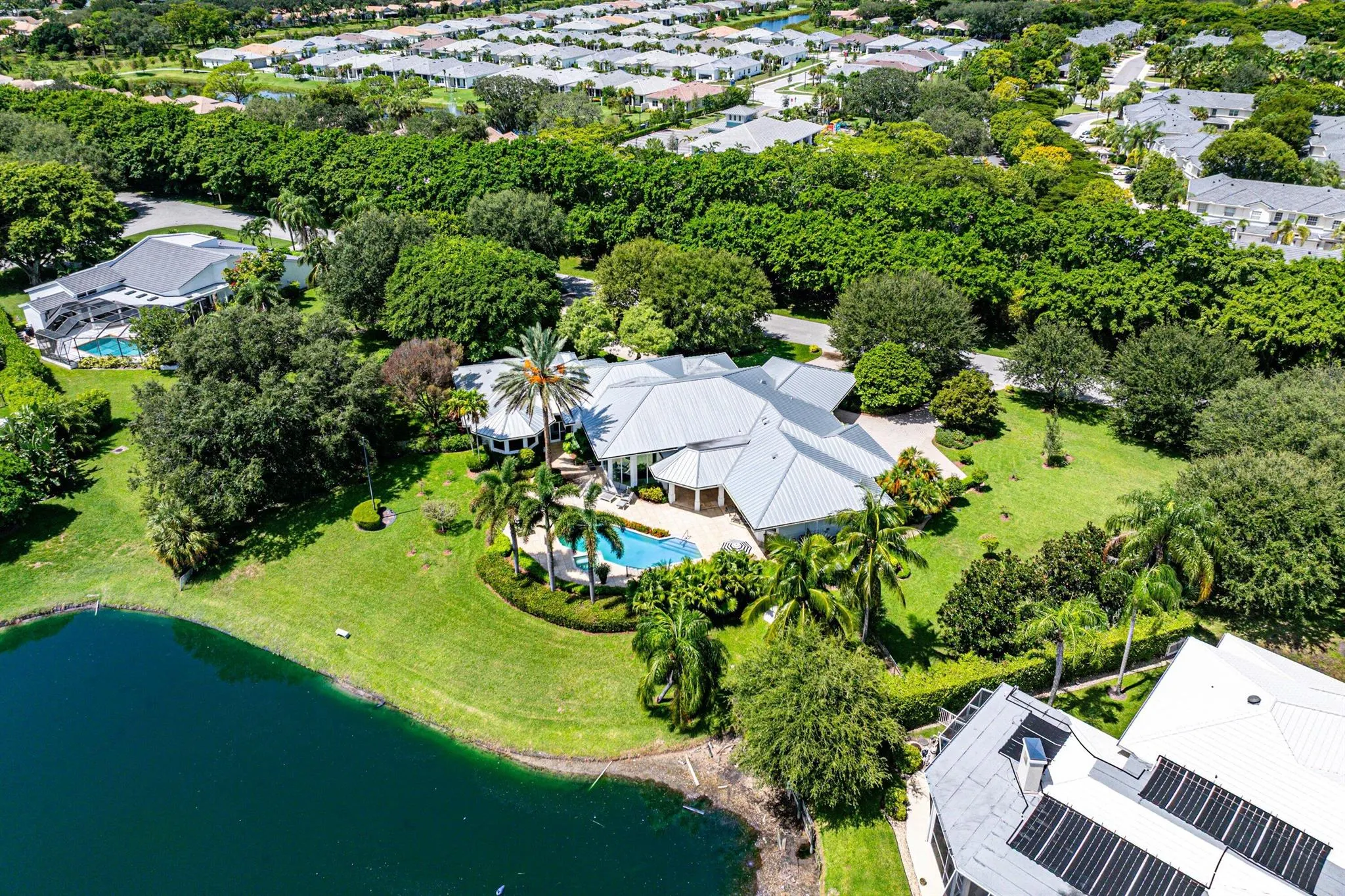 225 Oakview Drive