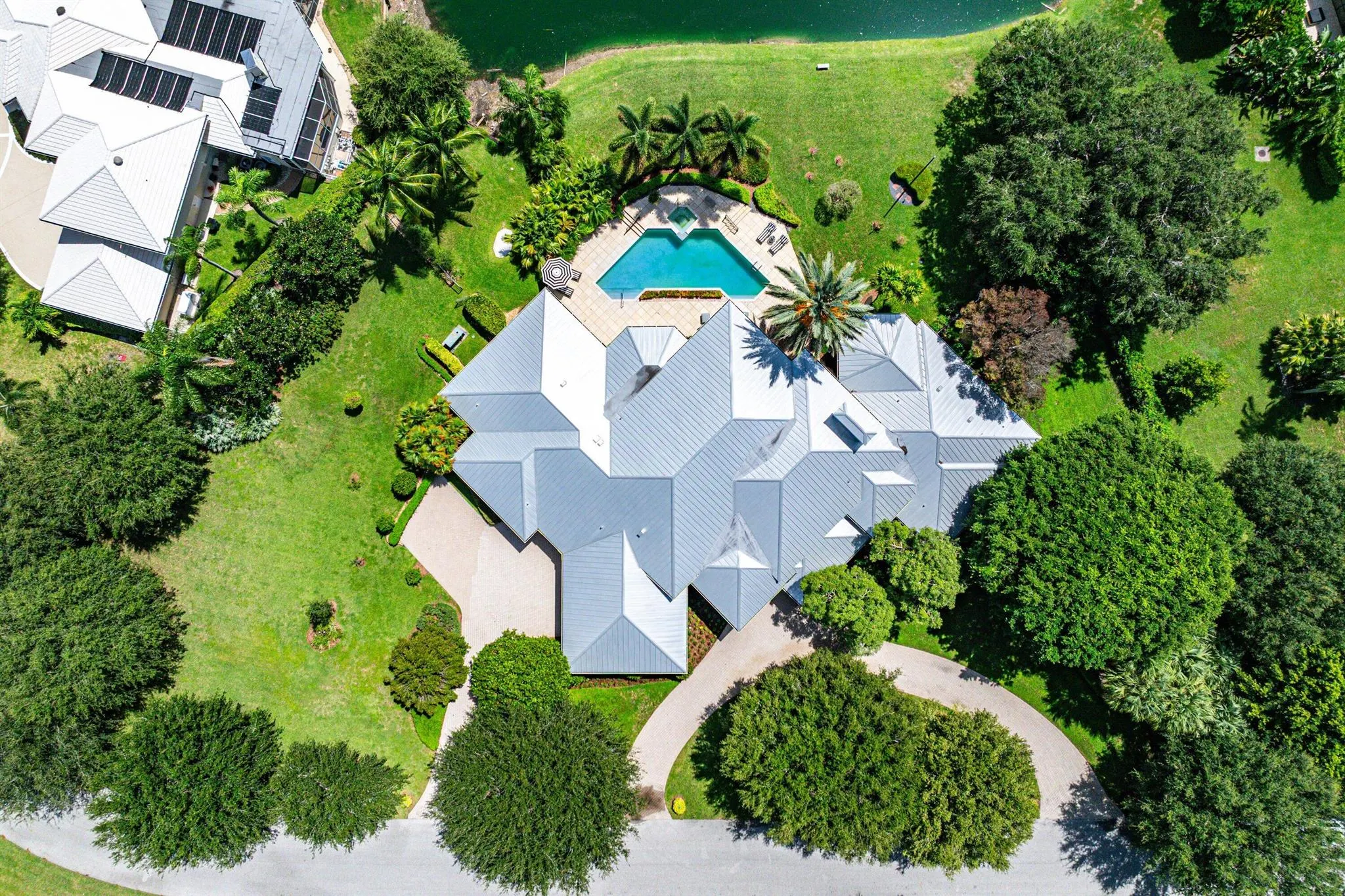 225 Oakview Drive