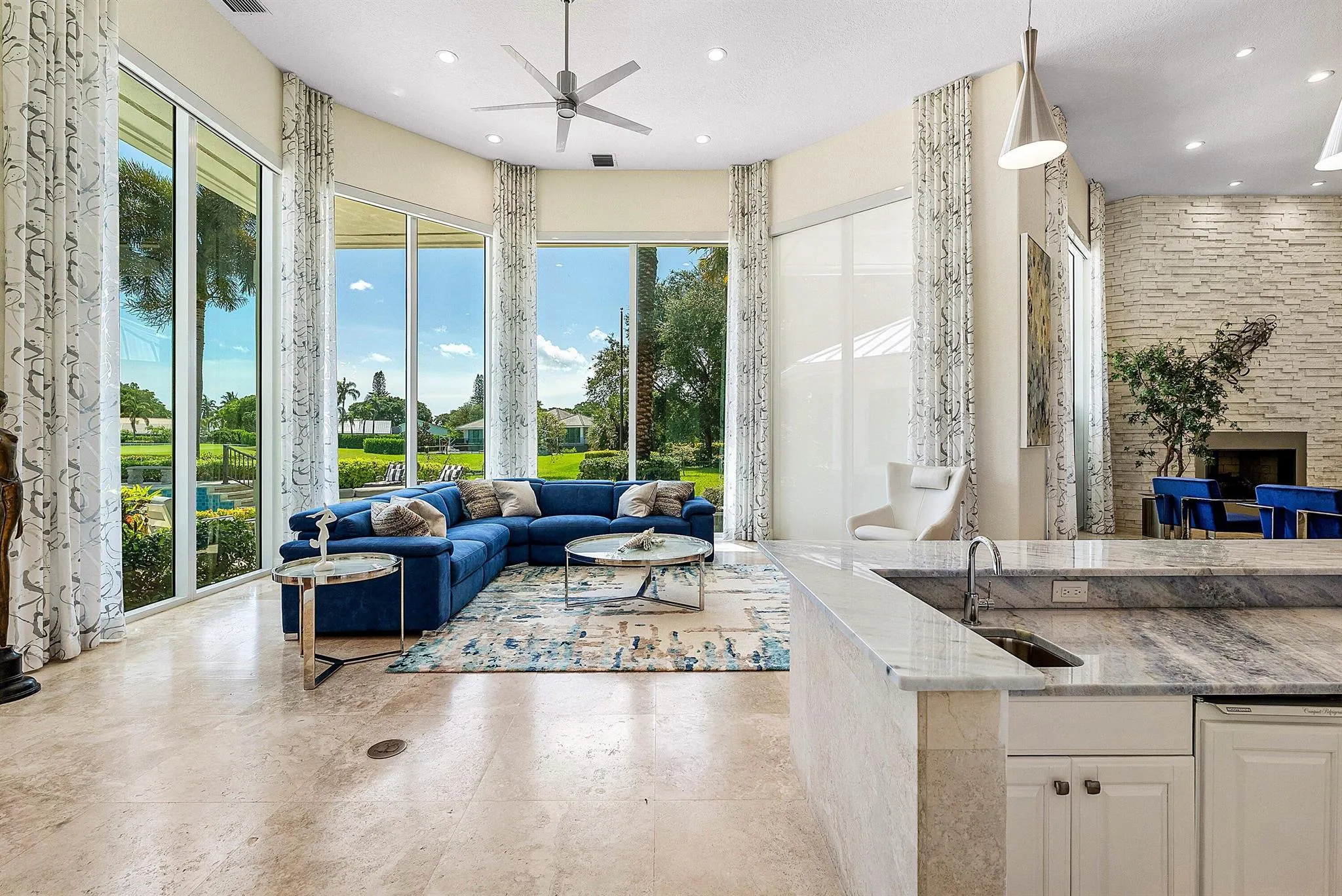225 Oakview Drive