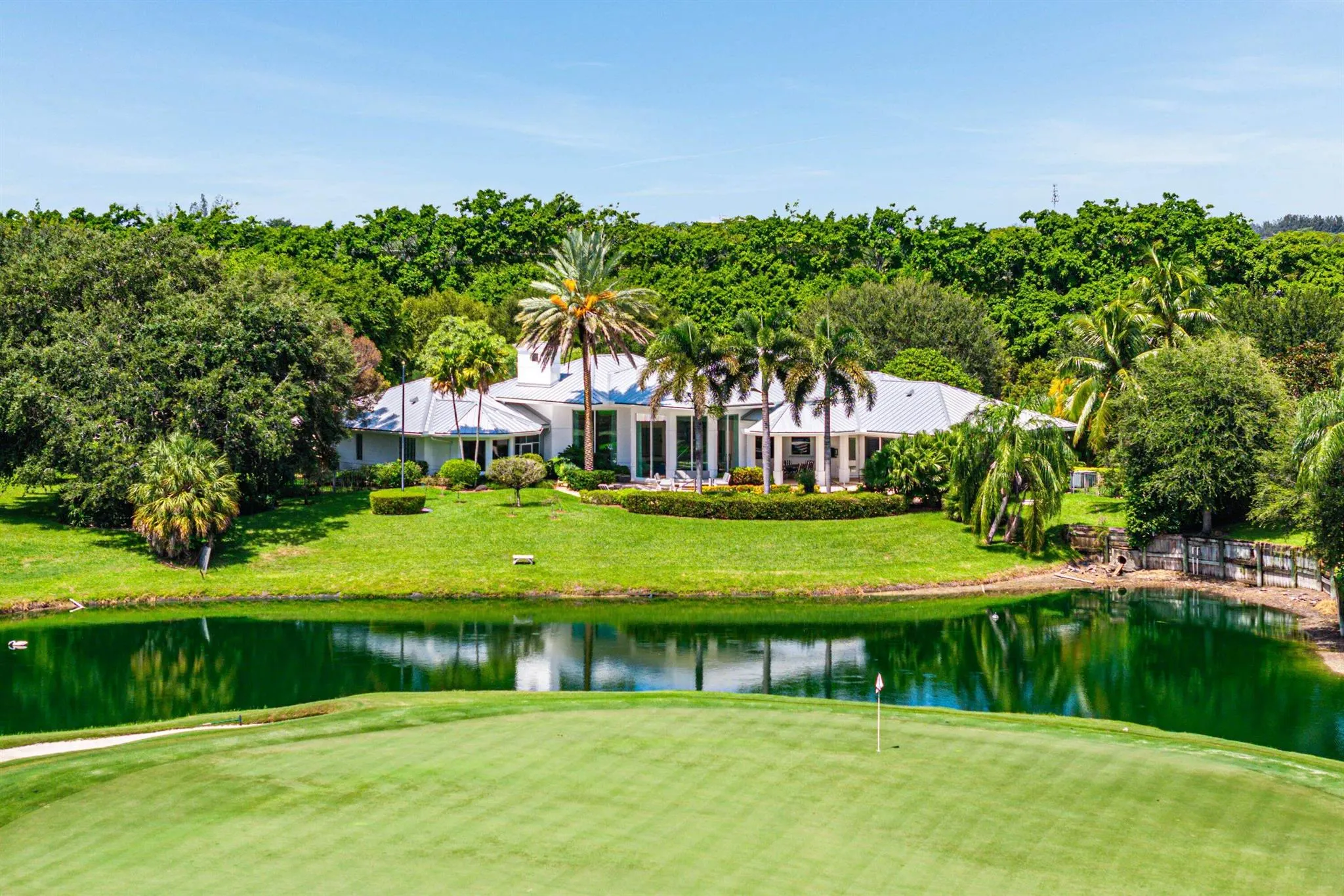 225 Oakview Drive
