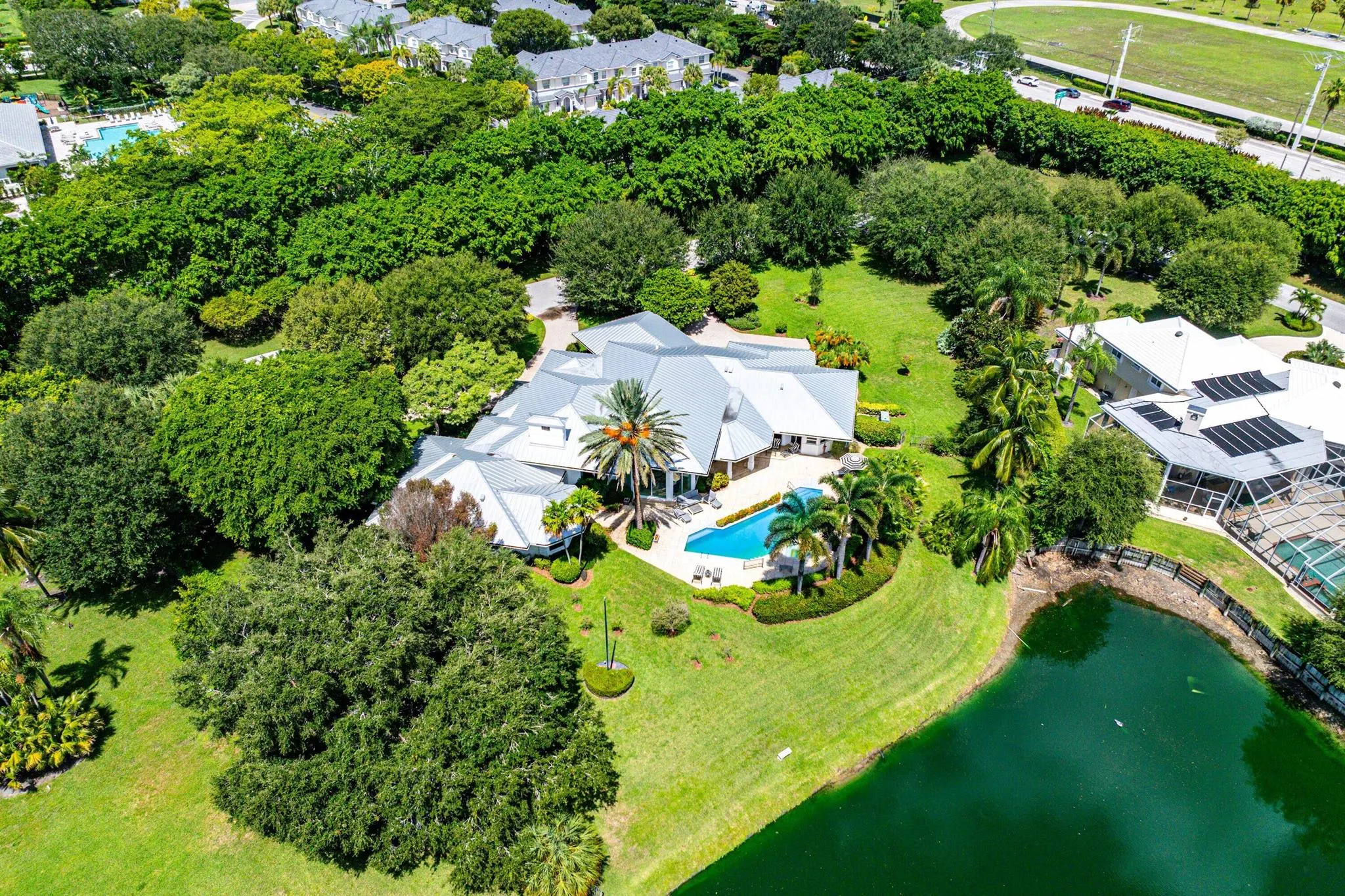 225 Oakview Drive