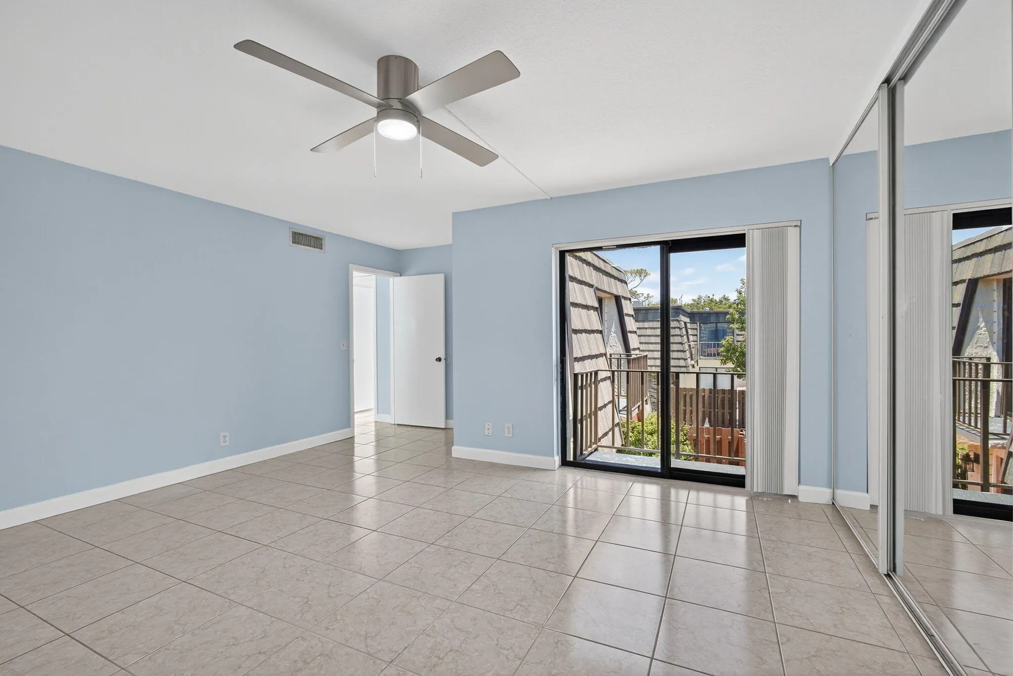 1590 Forest Lakes Circle, #B