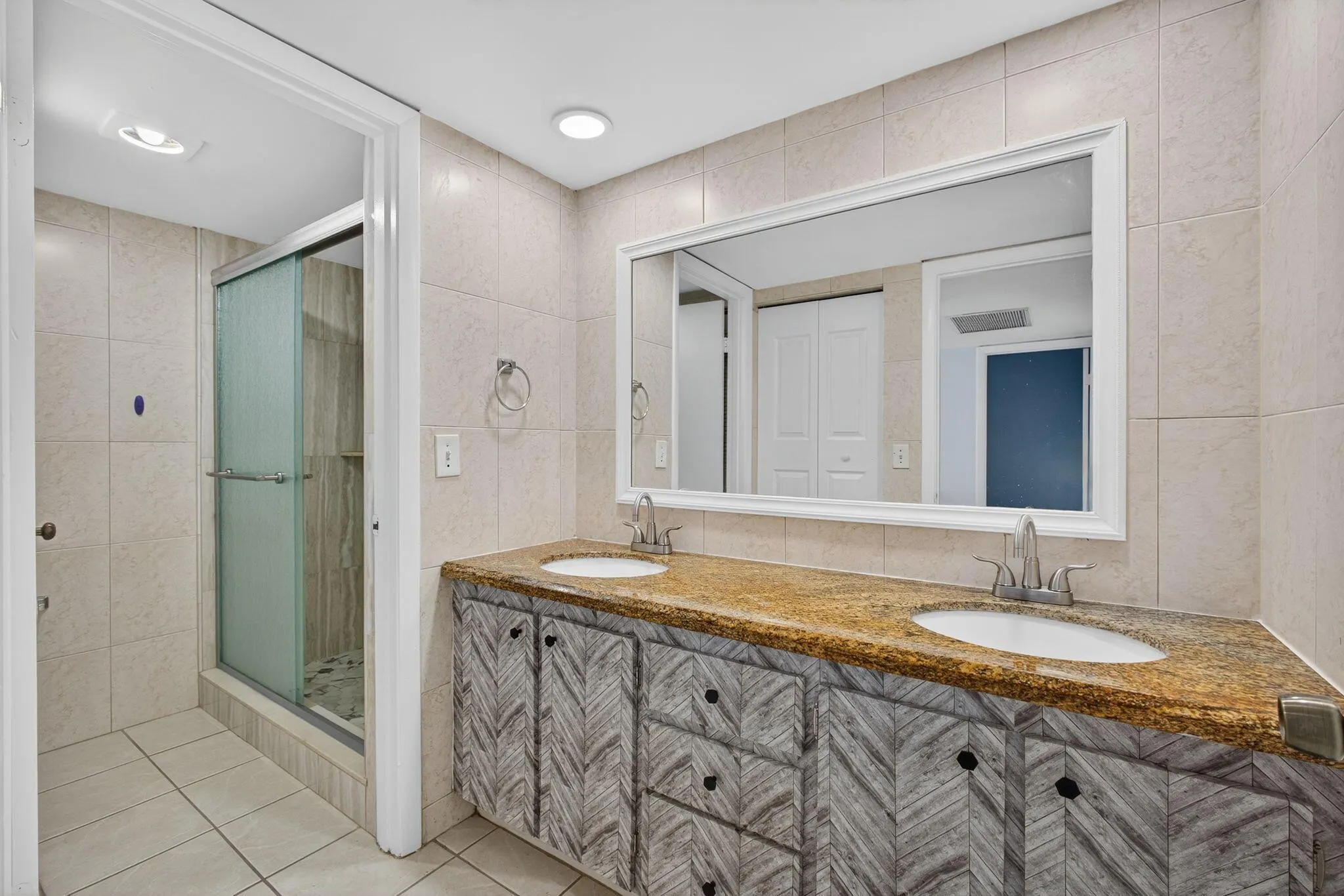 1590 Forest Lakes Circle, #B