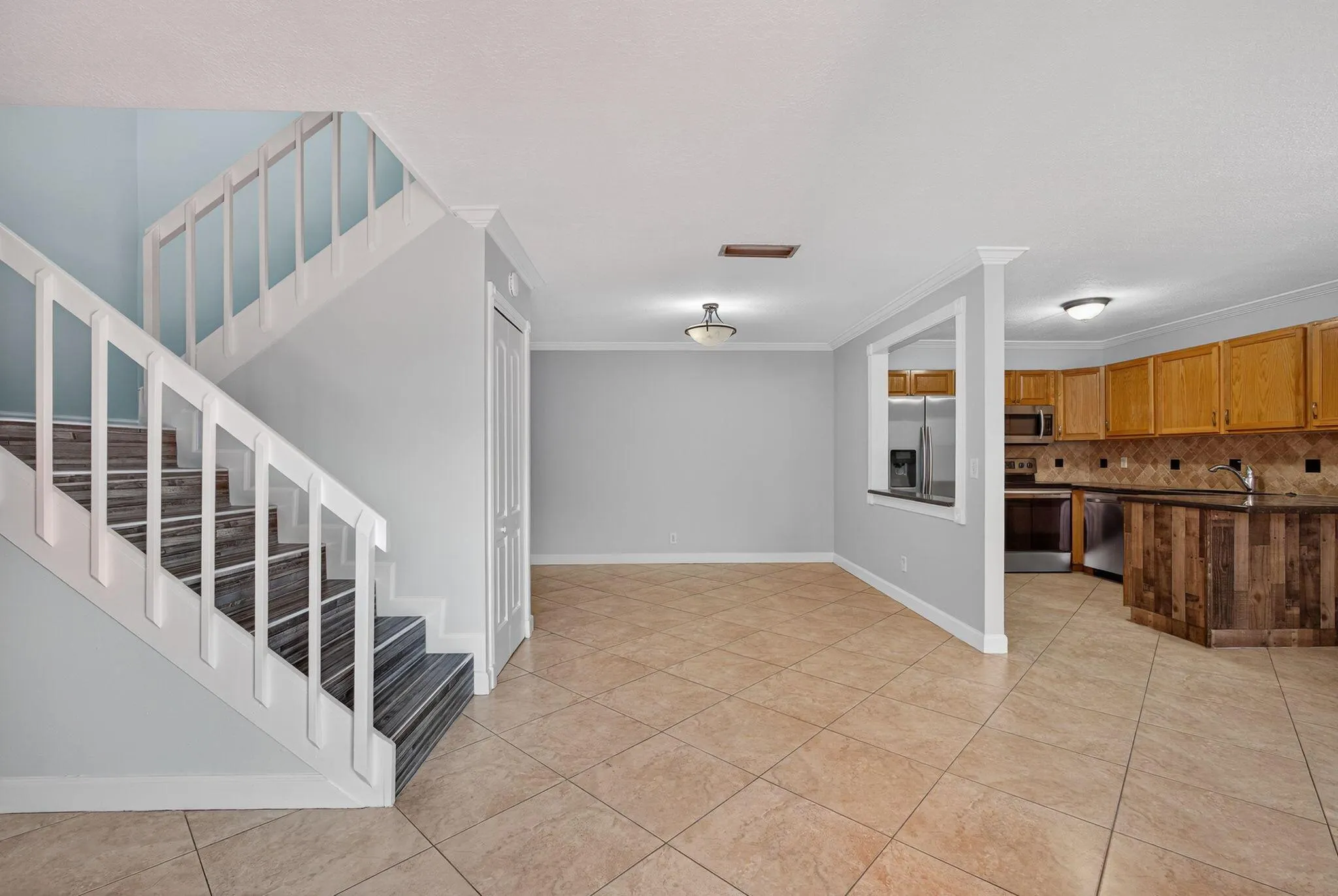 1590 Forest Lakes Circle, #B