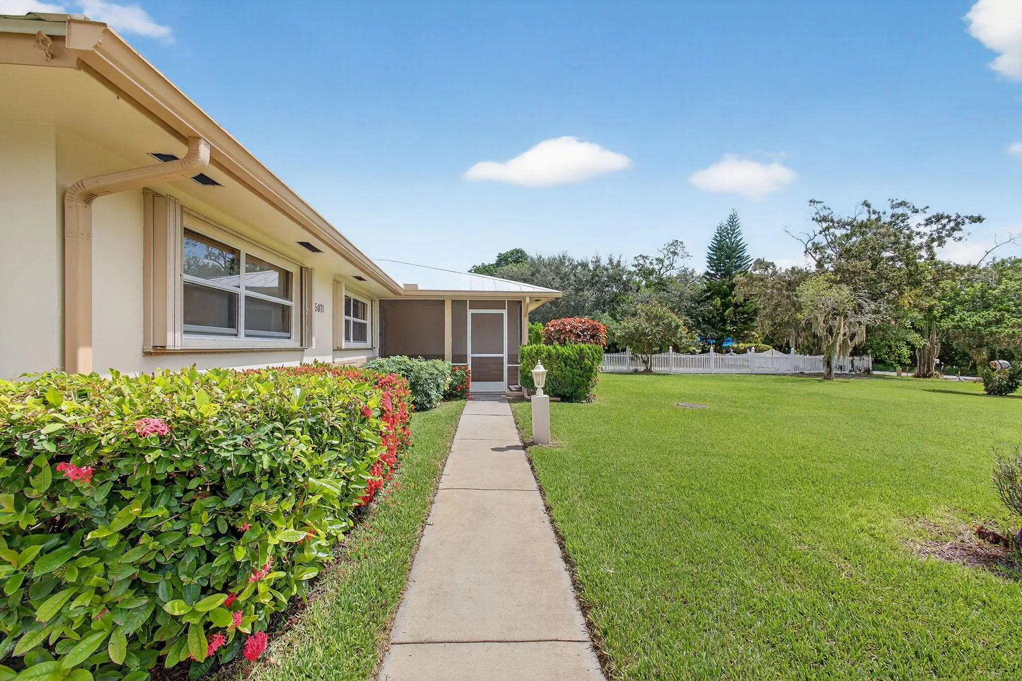 5071 SE Great Pocket Trail