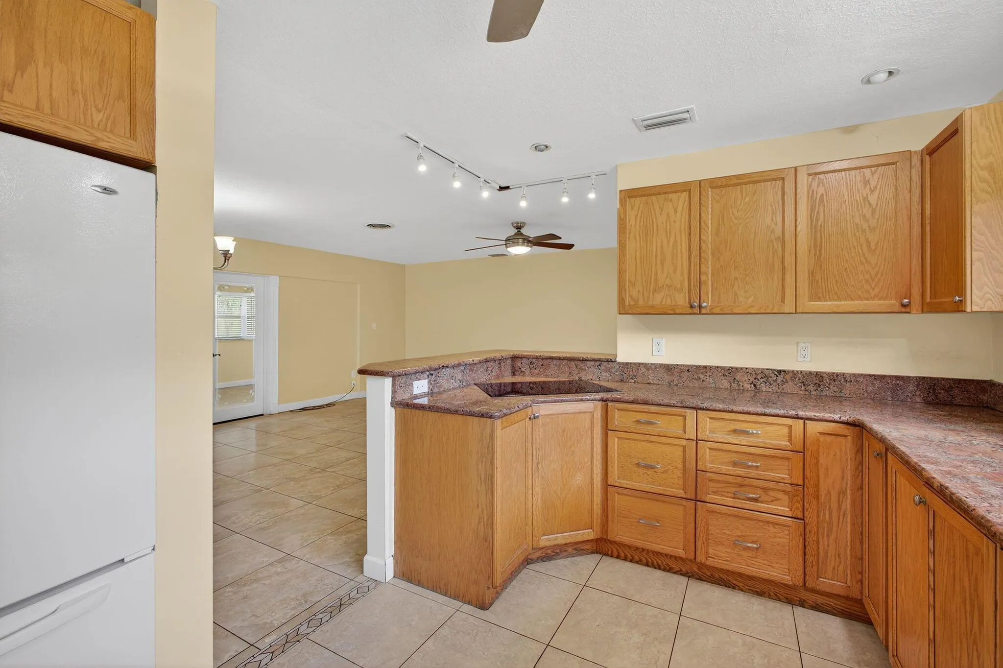 5071 SE Great Pocket Trail