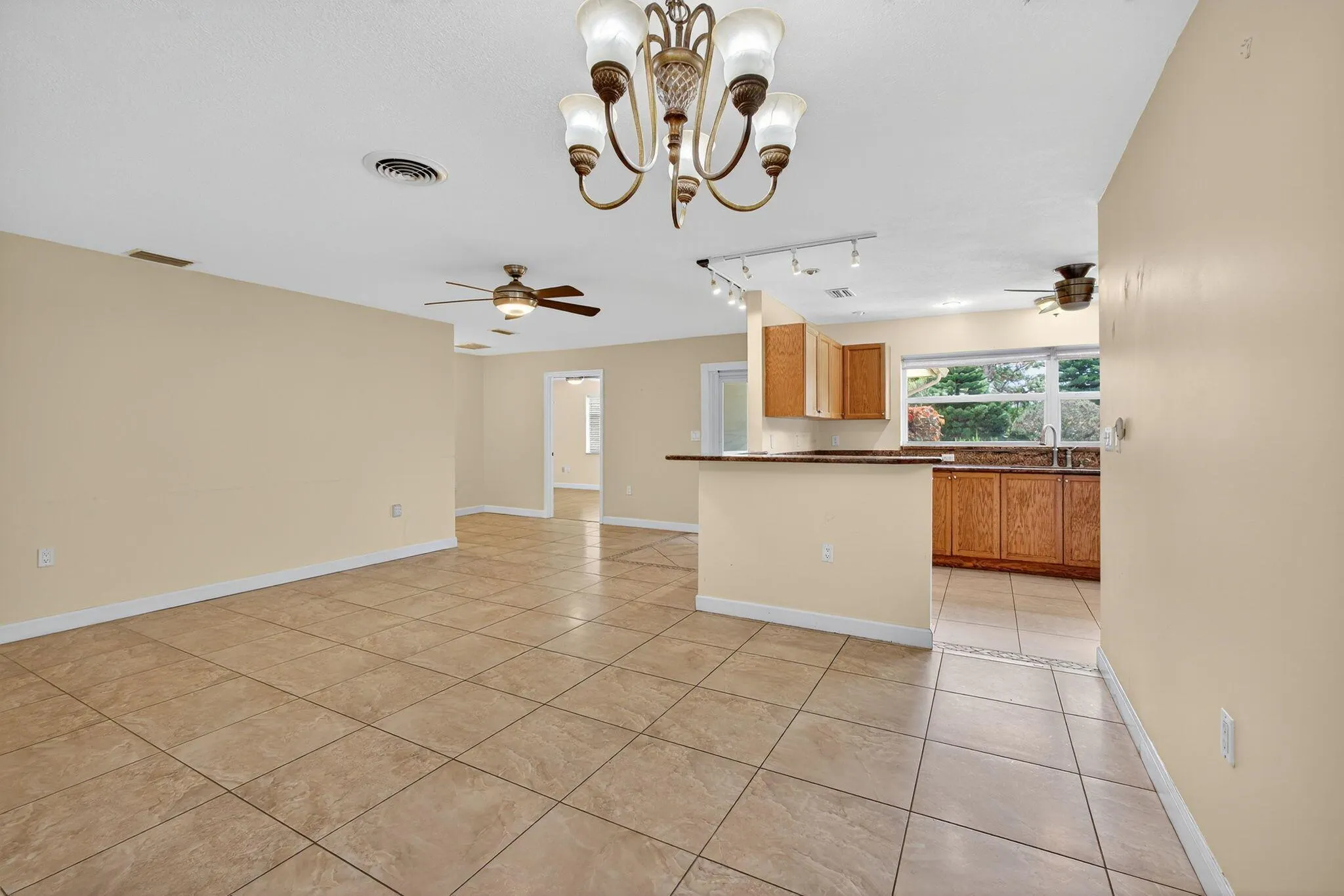 5071 SE Great Pocket Trail