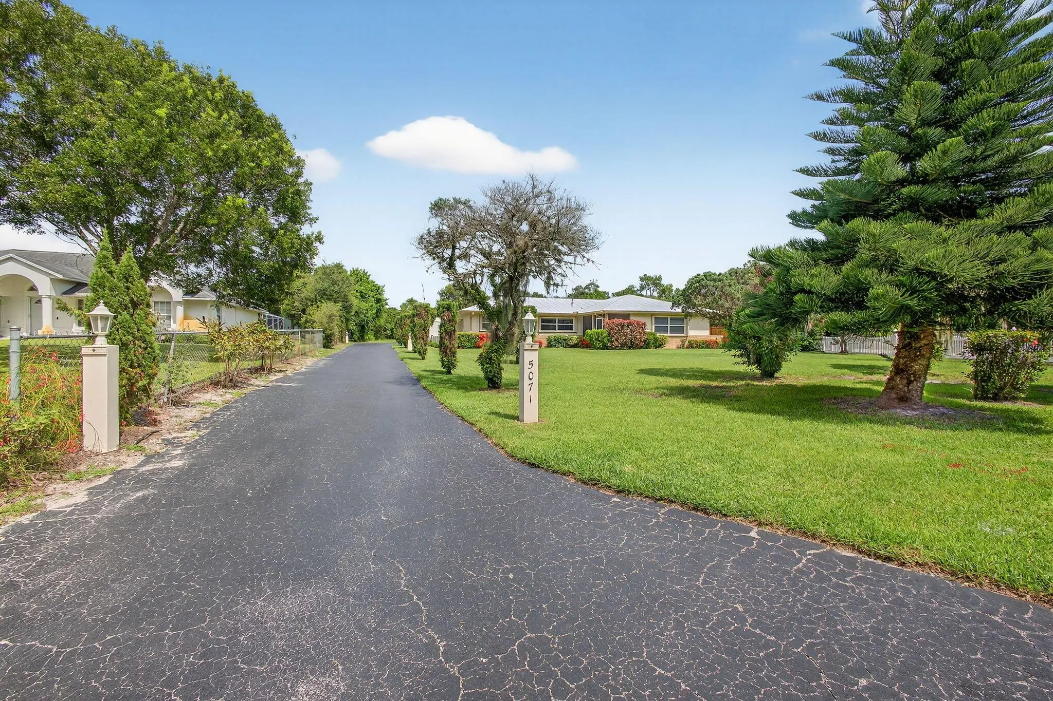 5071 SE Great Pocket Trail
