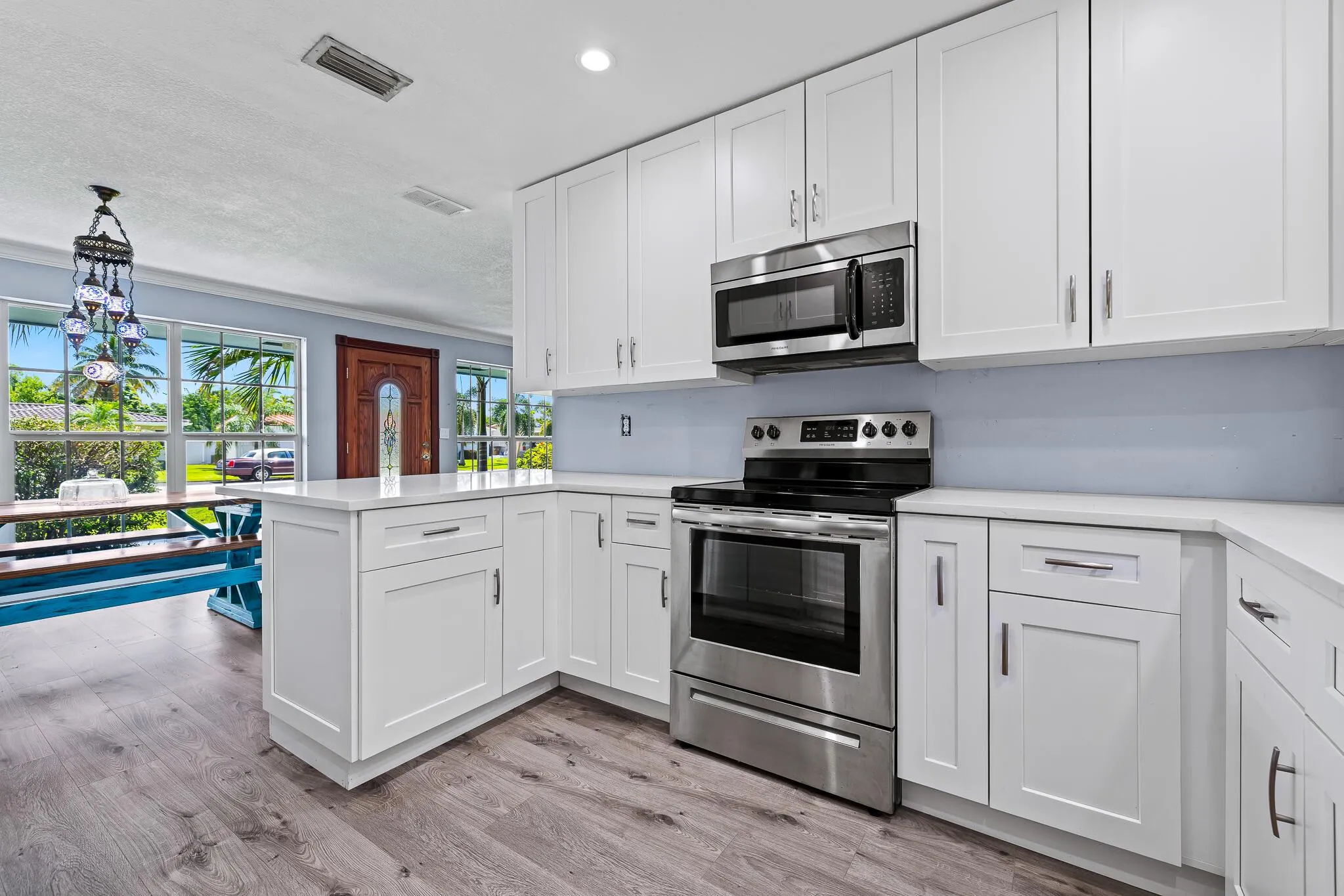 827 SE 10th Terrace