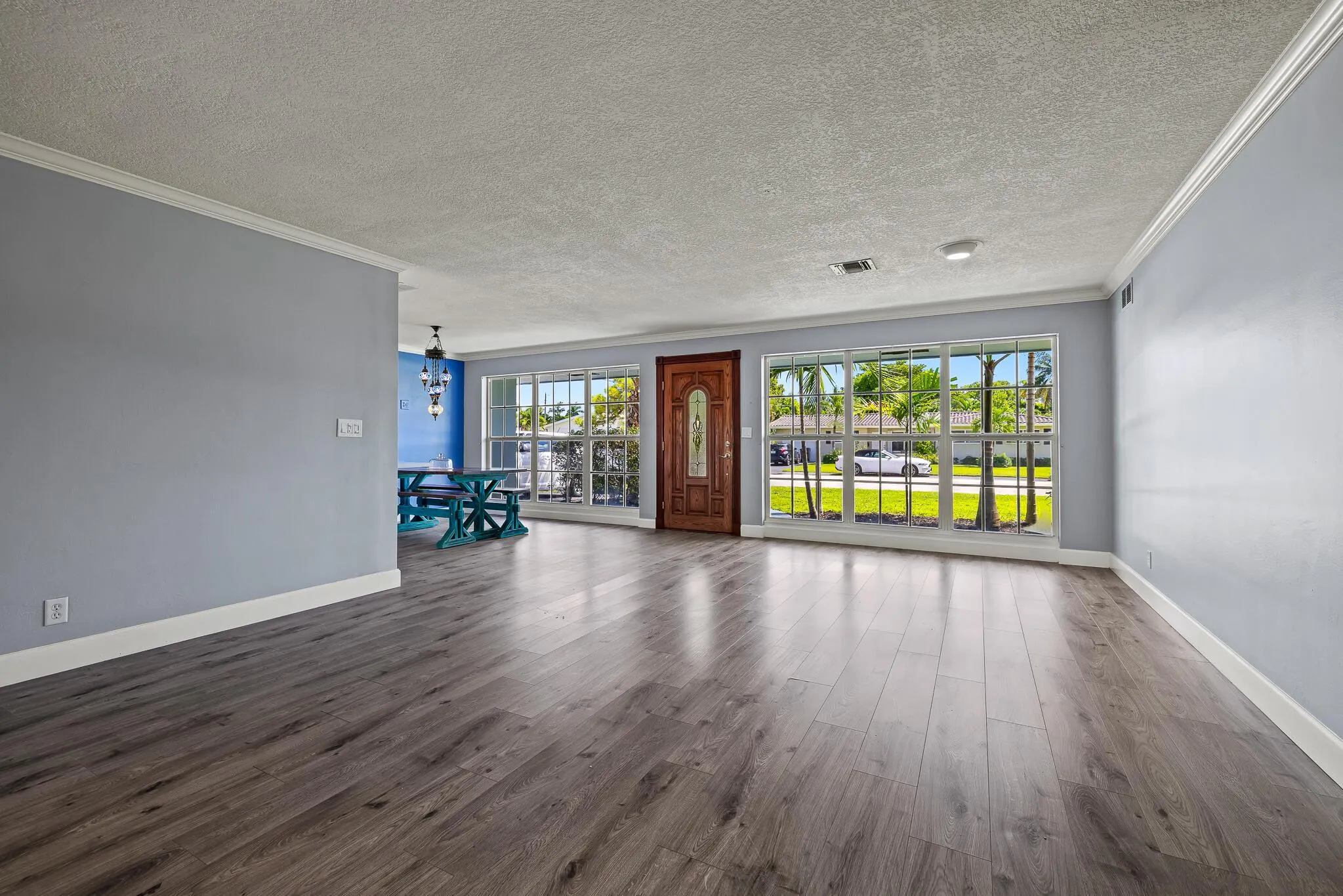 827 SE 10th Terrace