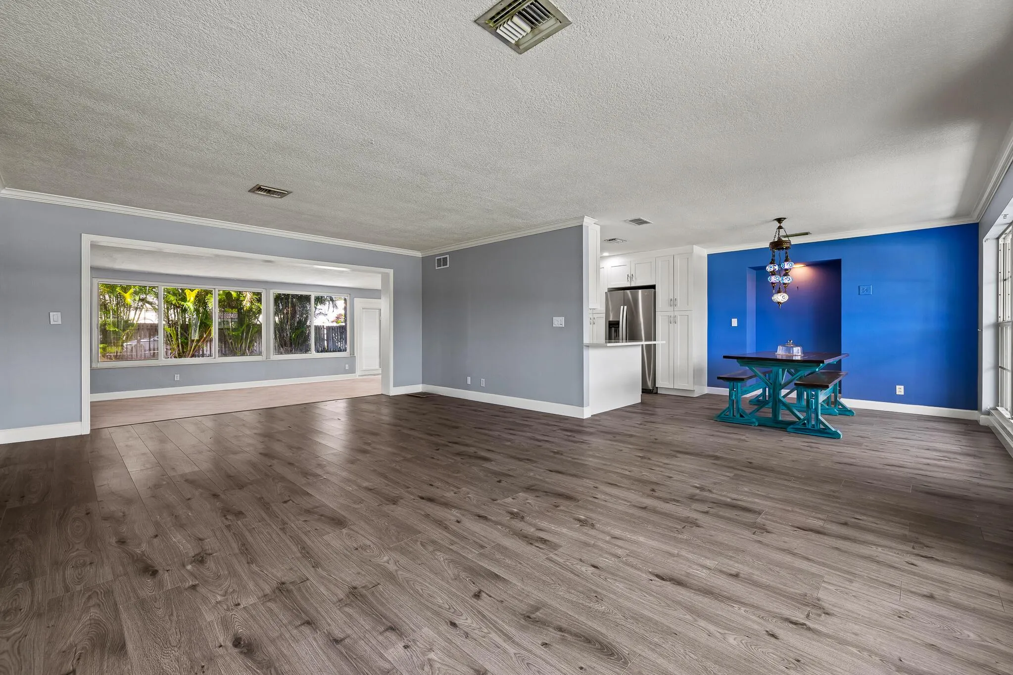 827 SE 10th Terrace