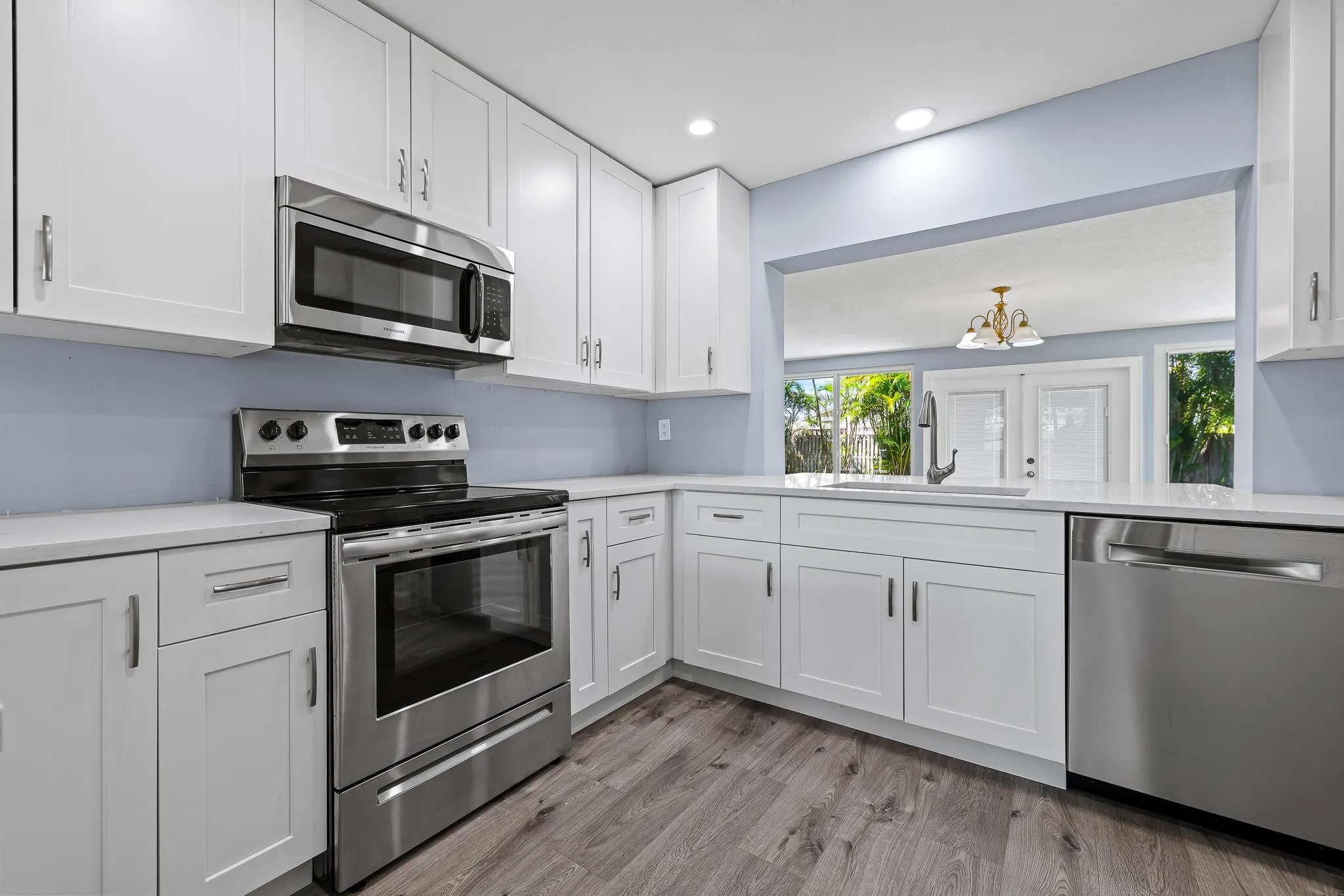 827 SE 10th Terrace