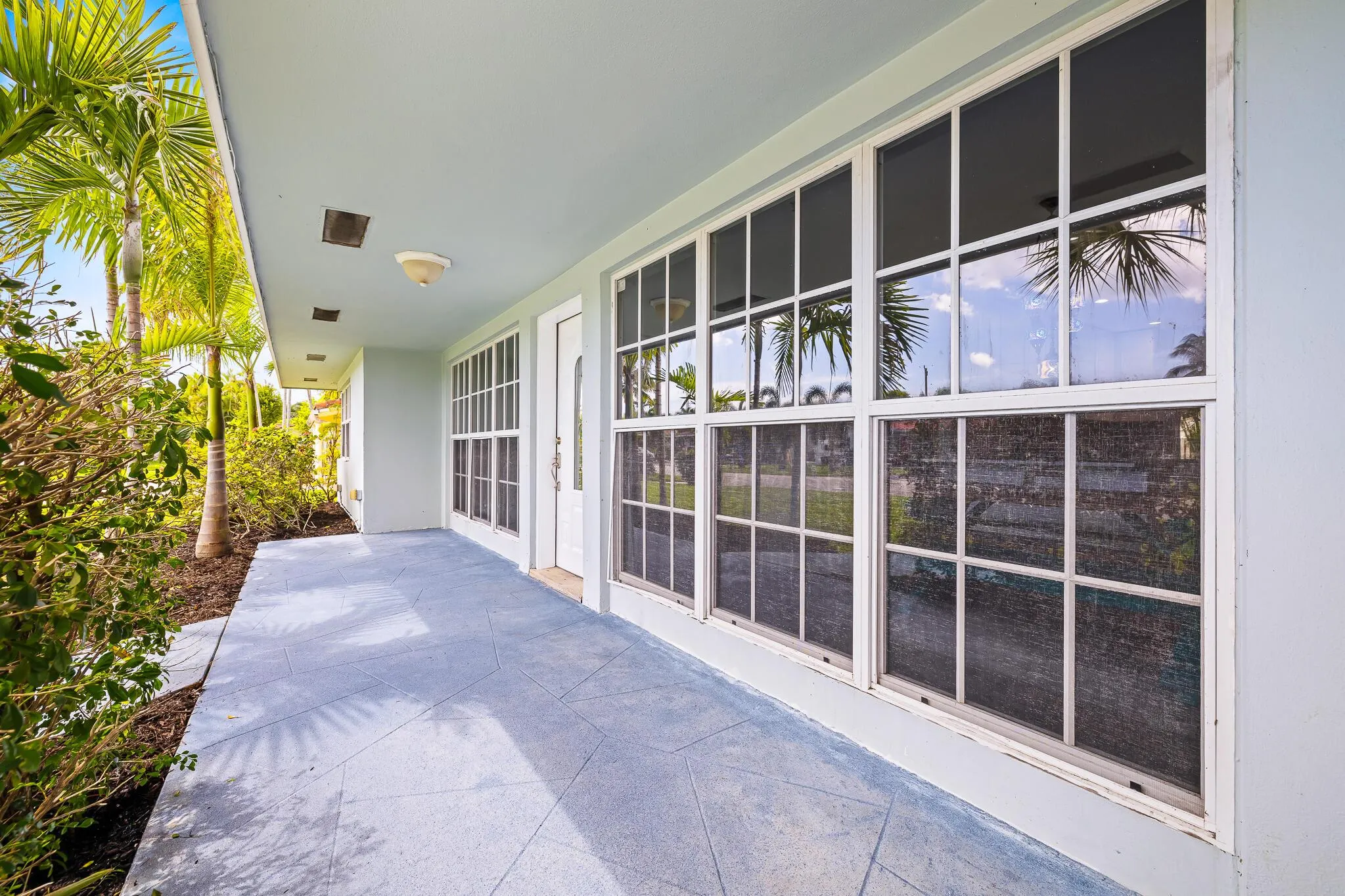 827 SE 10th Terrace