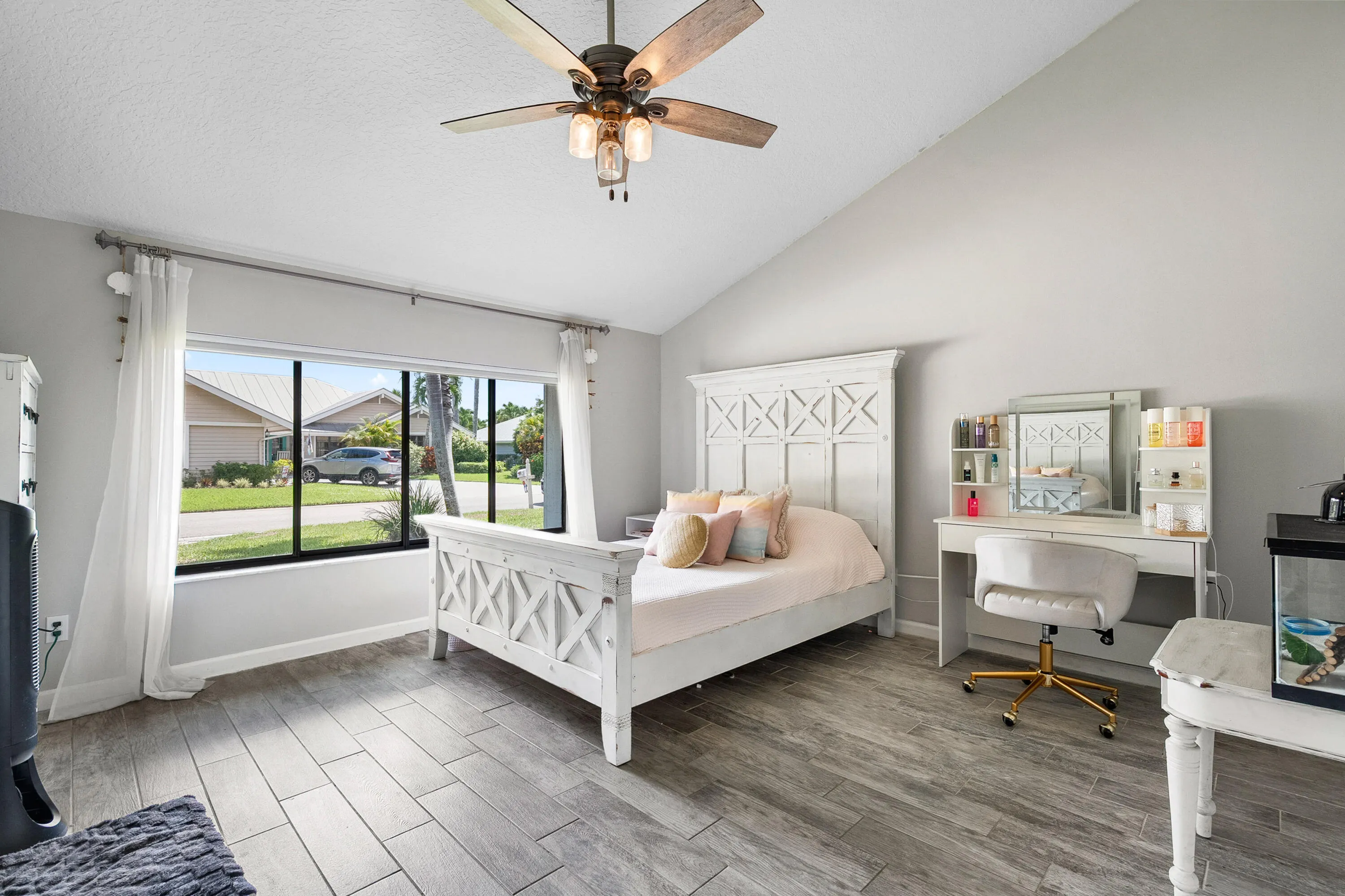 10370 SE Jupiter Narrows Drive