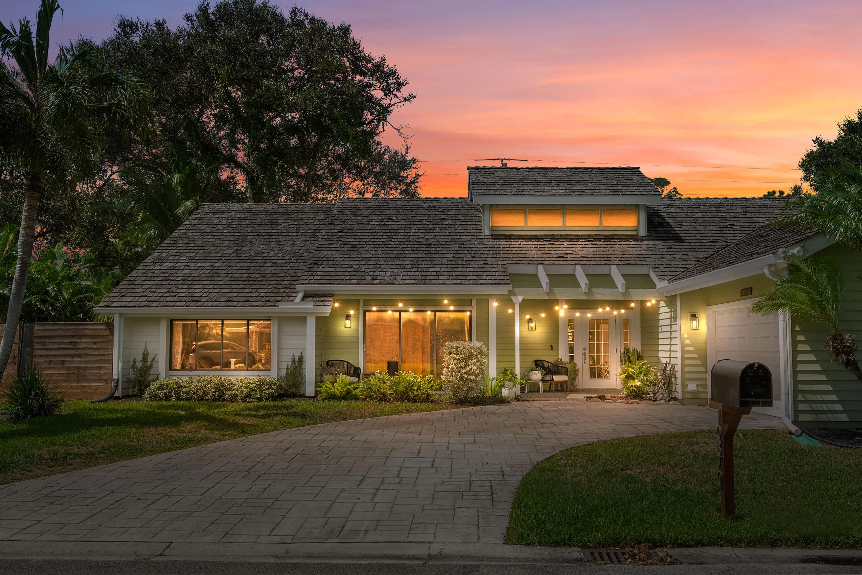 10370 SE Jupiter Narrows Drive