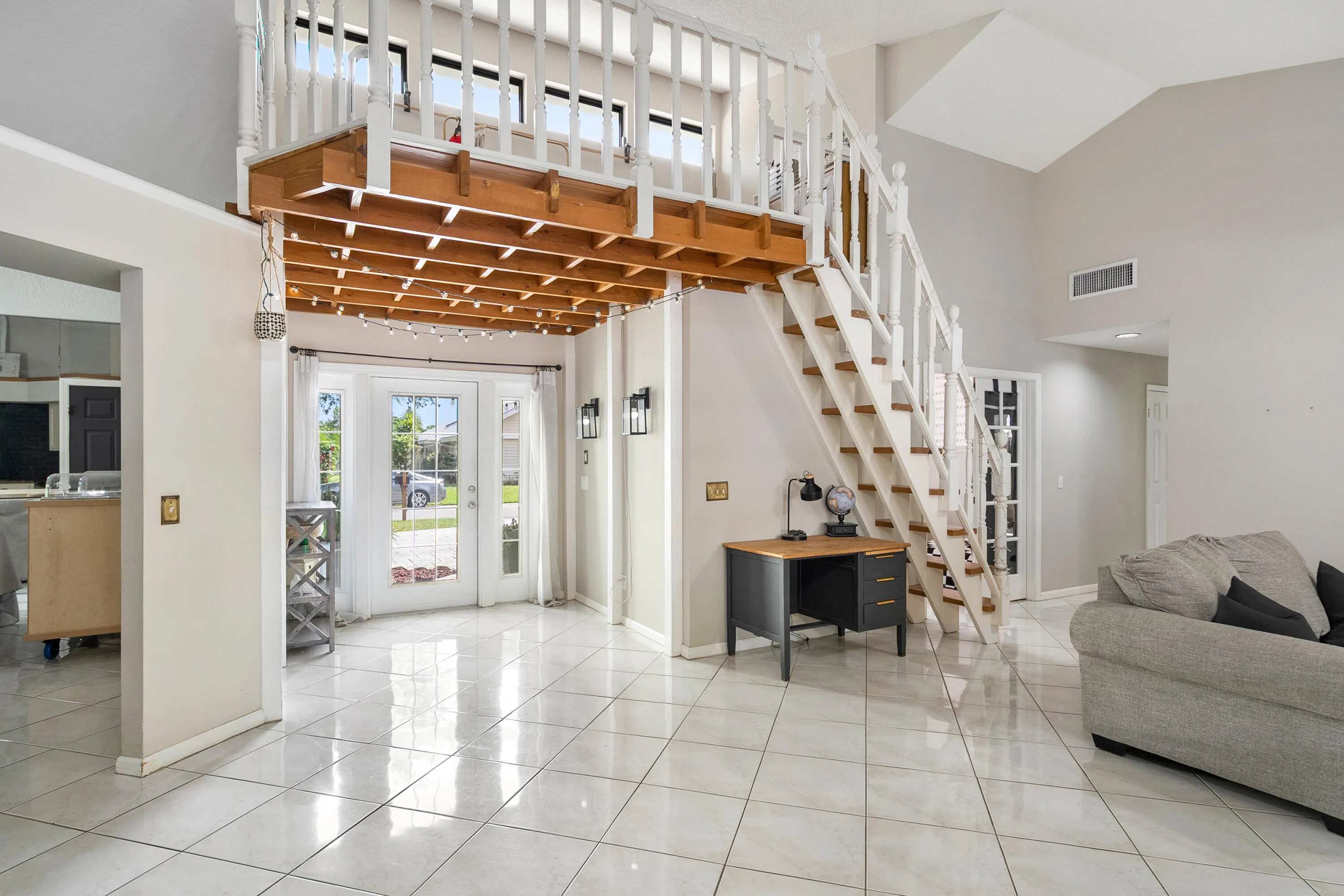 10370 SE Jupiter Narrows Drive