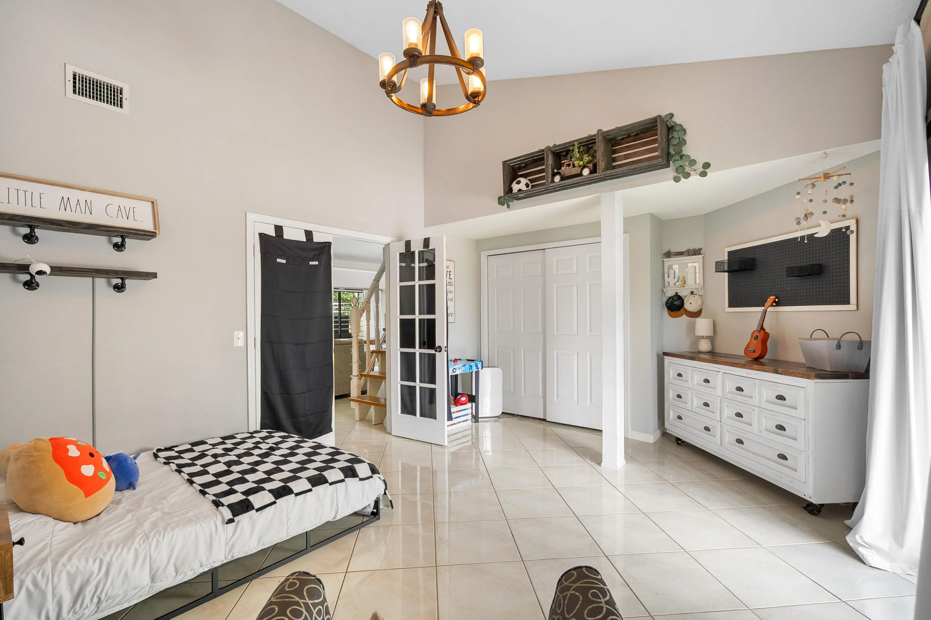 10370 SE Jupiter Narrows Drive