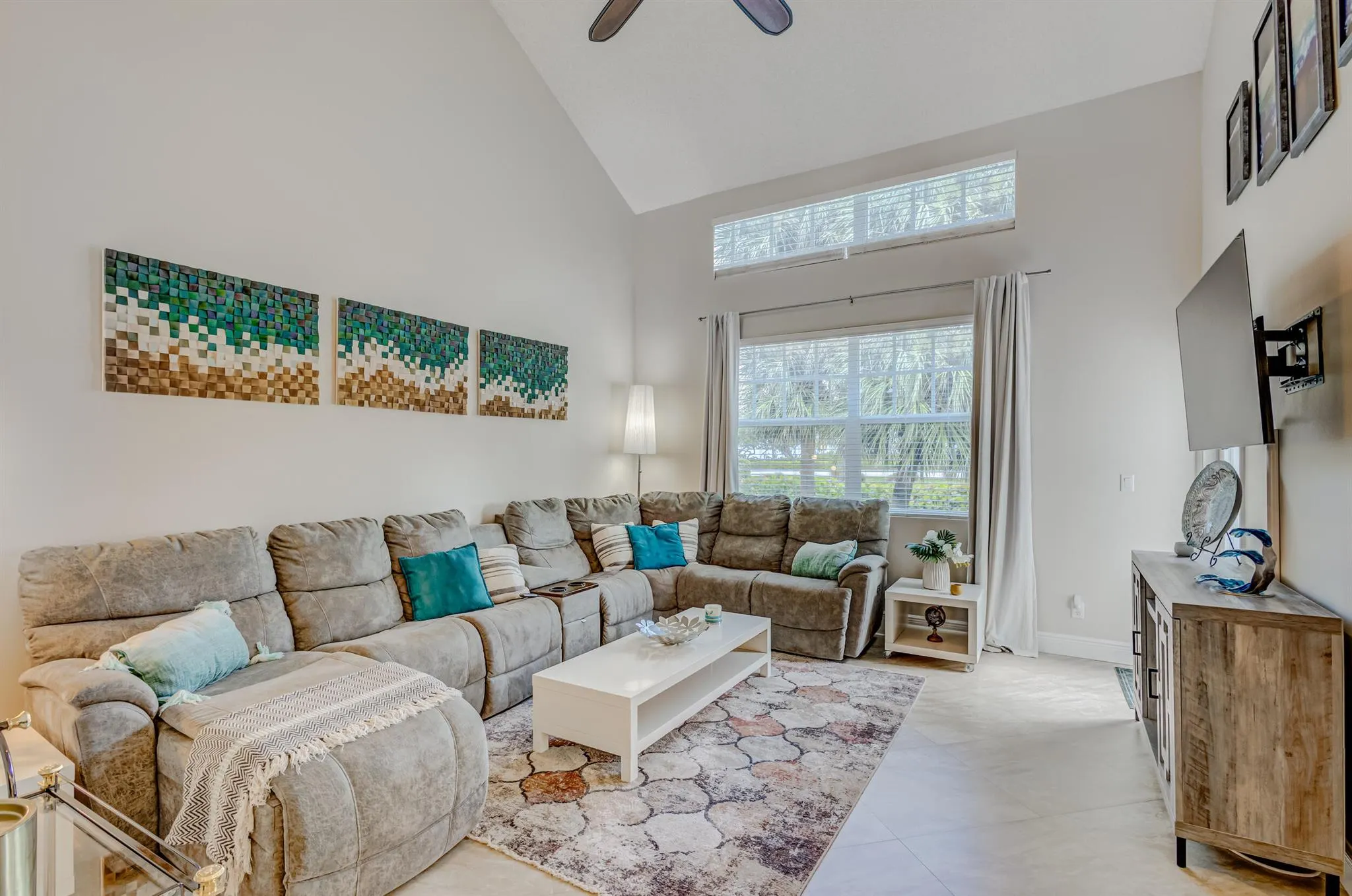 406 Mainsail Circle