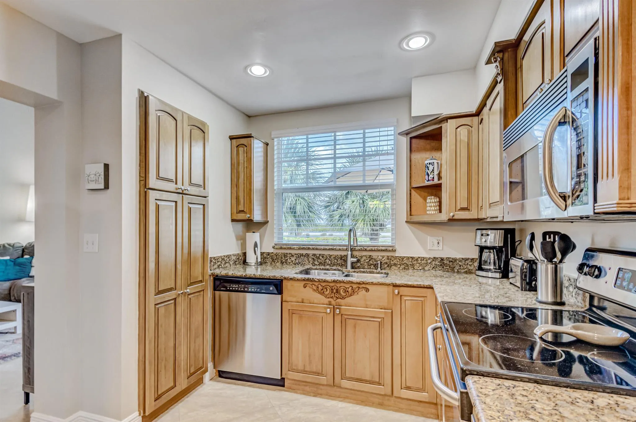 406 Mainsail Circle