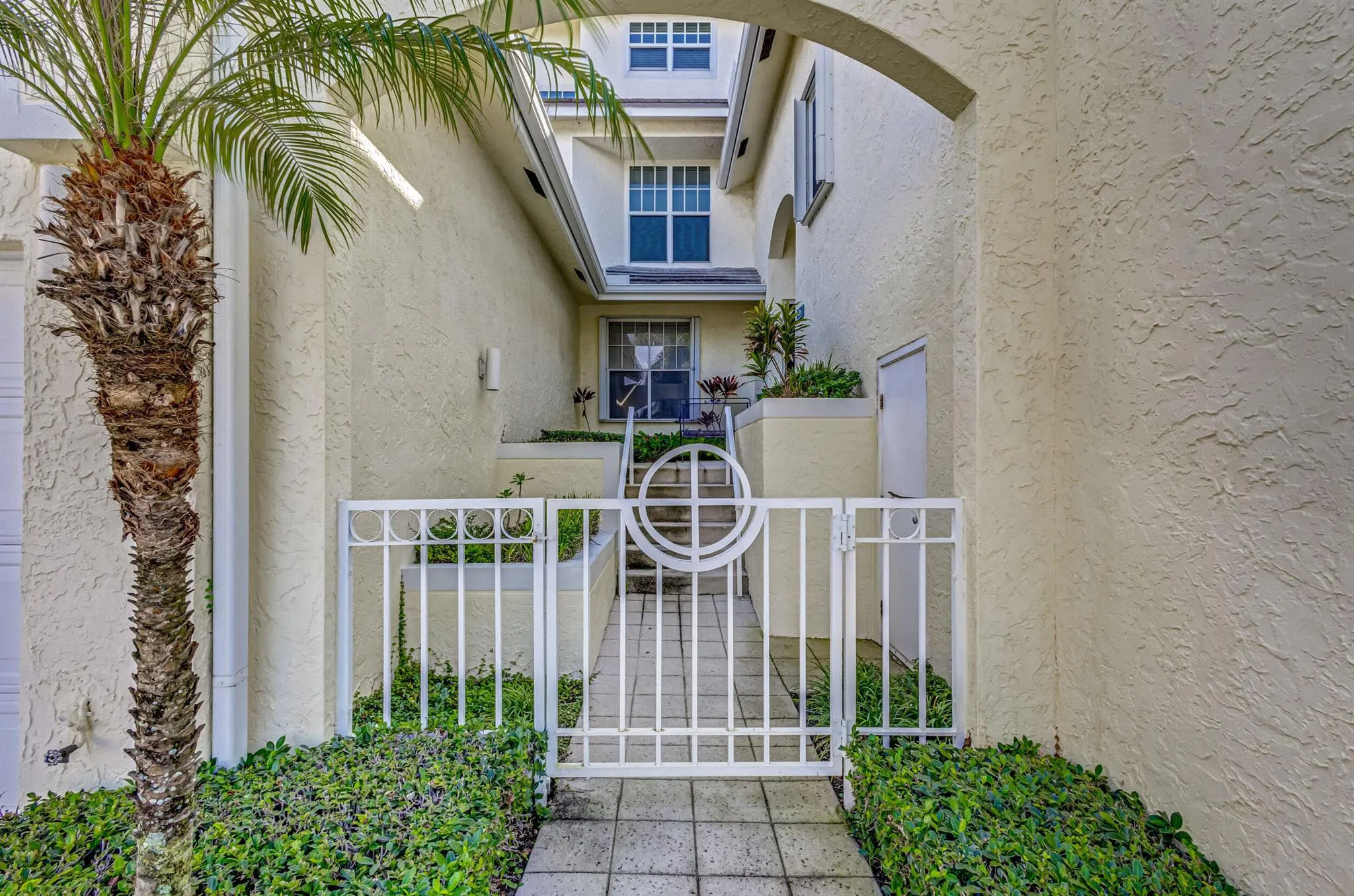 406 Mainsail Circle