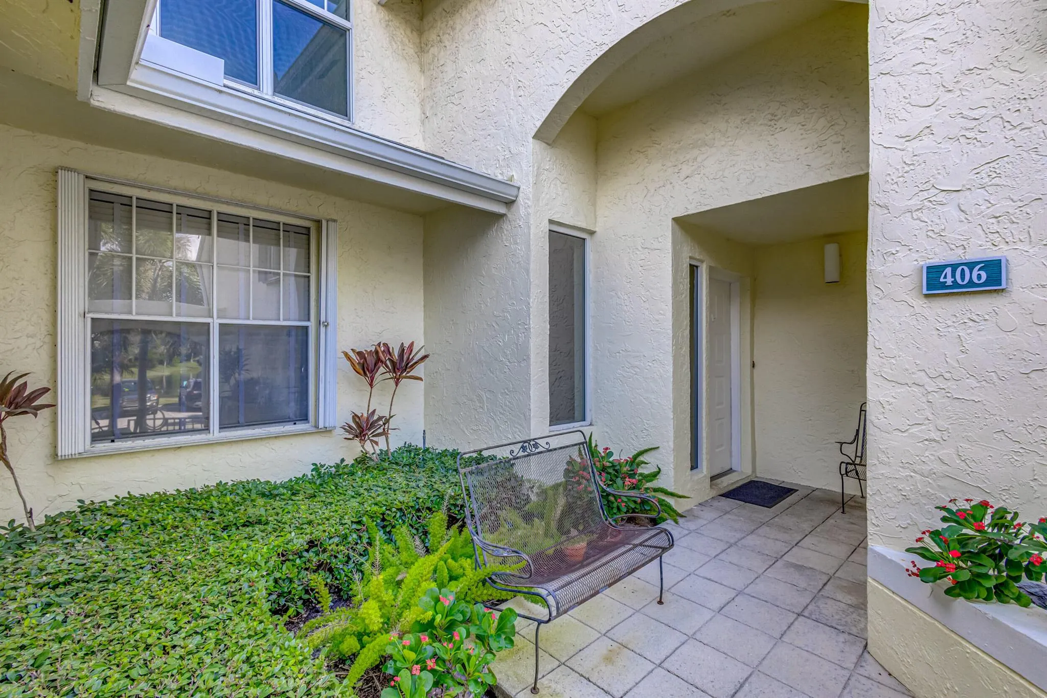 406 Mainsail Circle