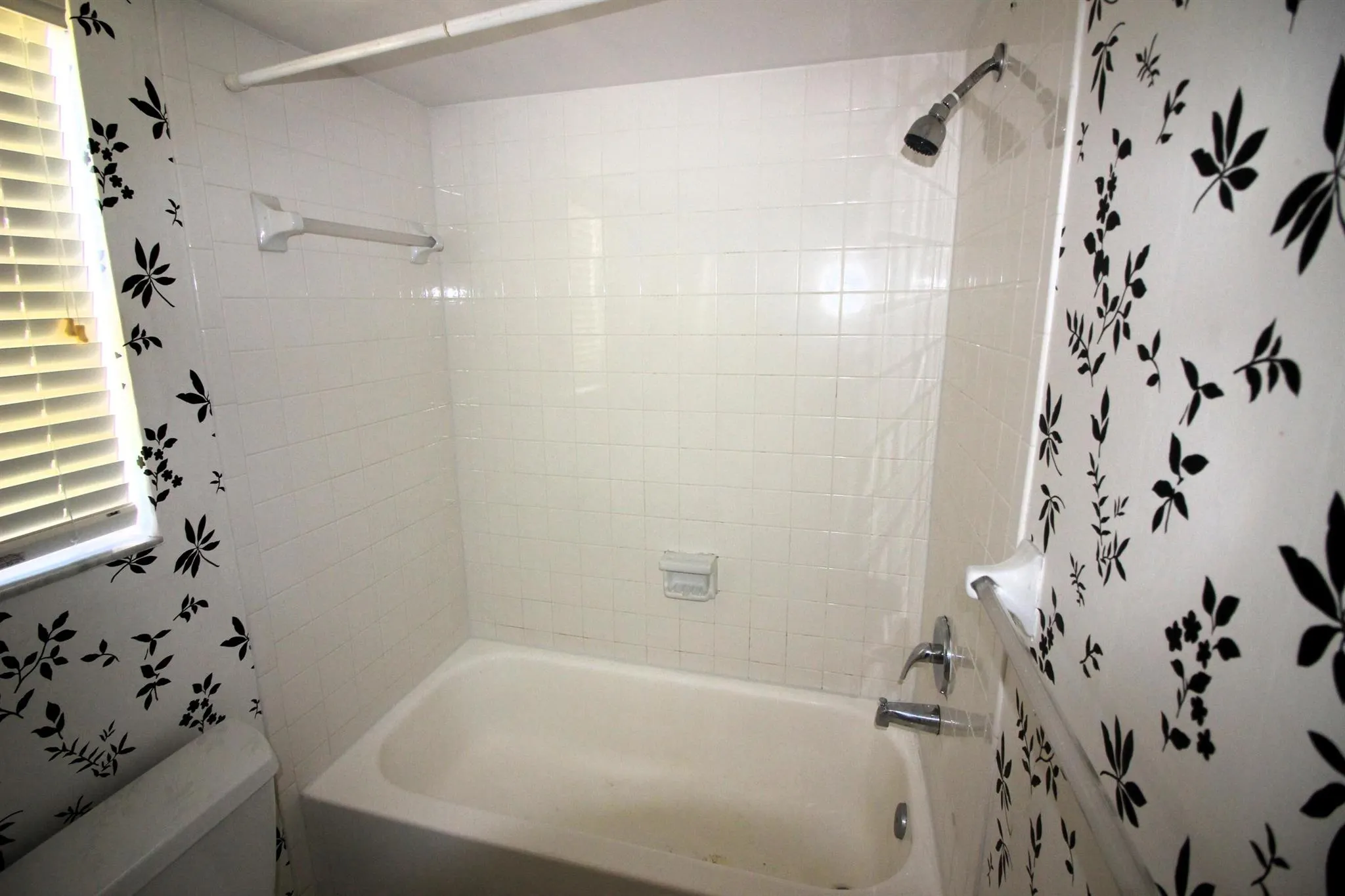 2600 Greenwood Terrace, #G-112