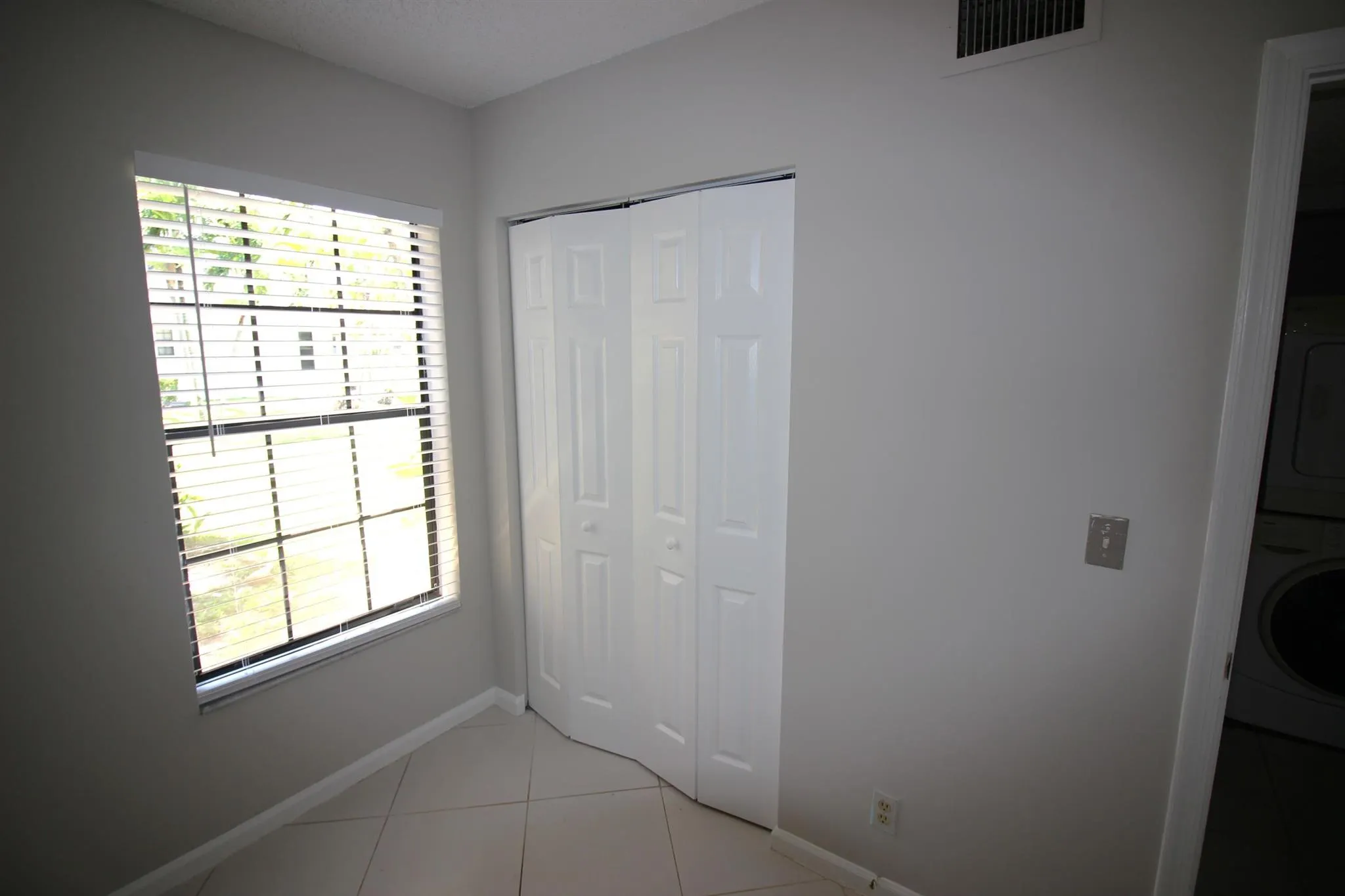 2600 Greenwood Terrace, #G-112