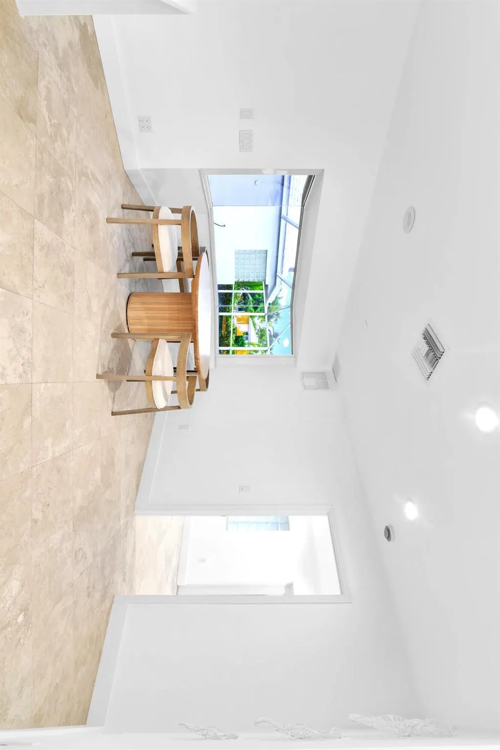 1332 SW Tamarind Way