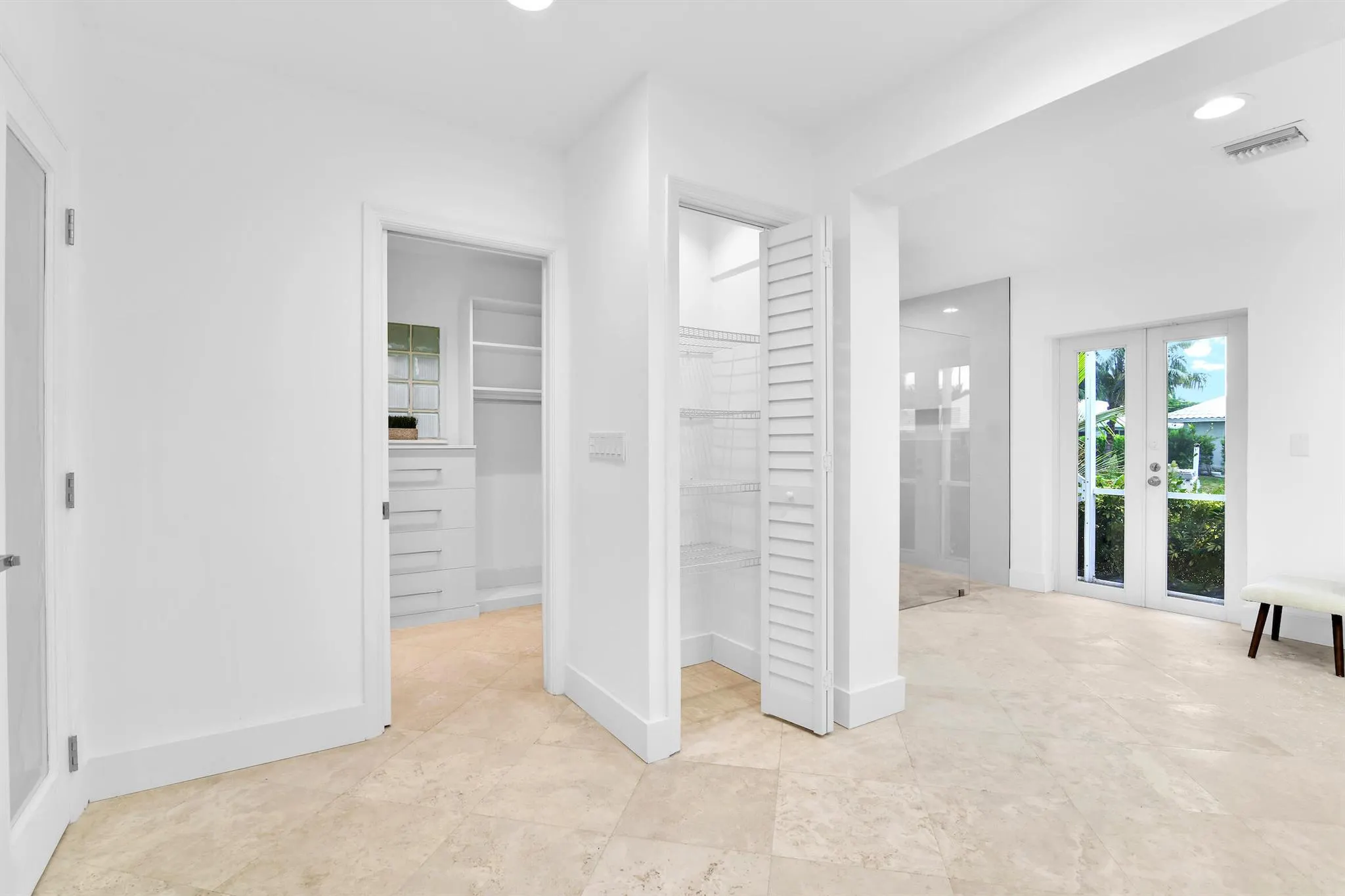 1332 SW Tamarind Way