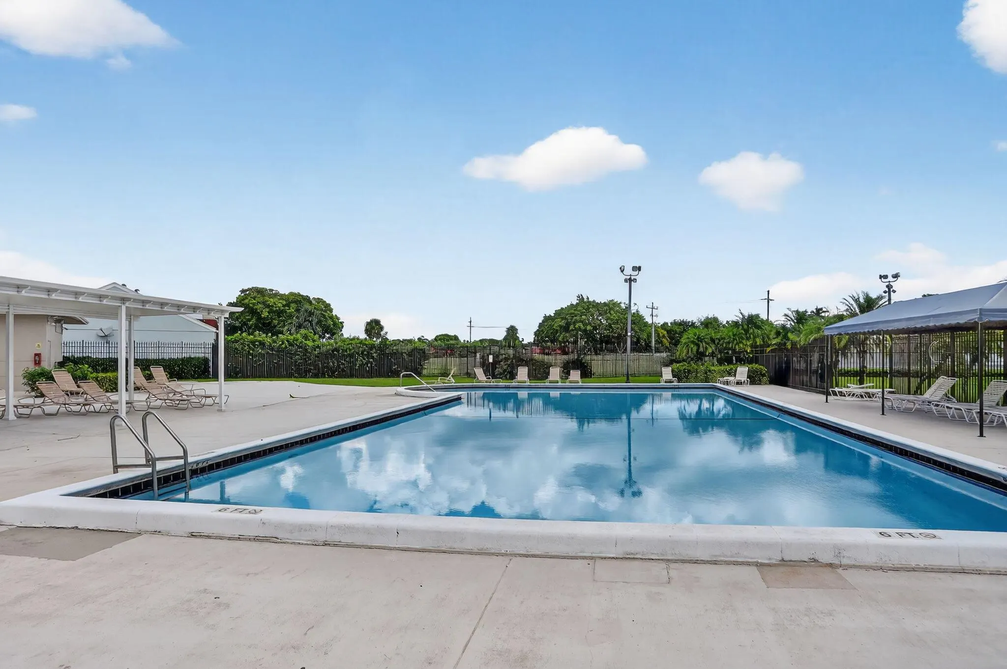 8541 Old Towne Way