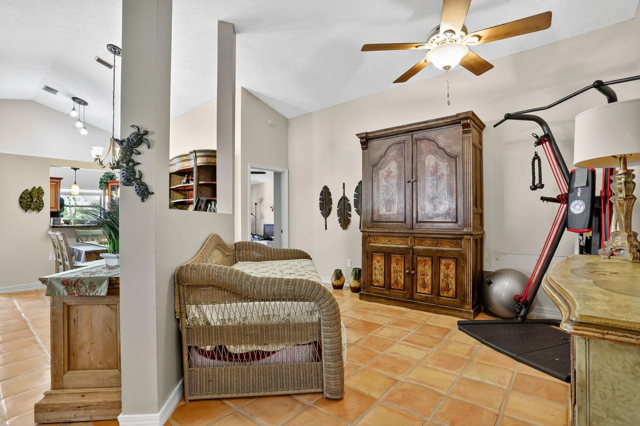 8541 Old Towne Way
