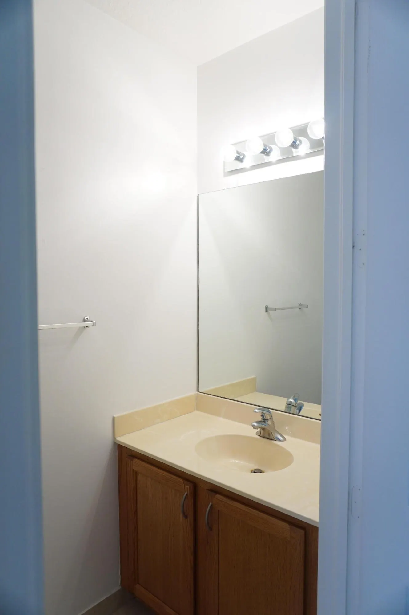 883 Millbrae Court, #3